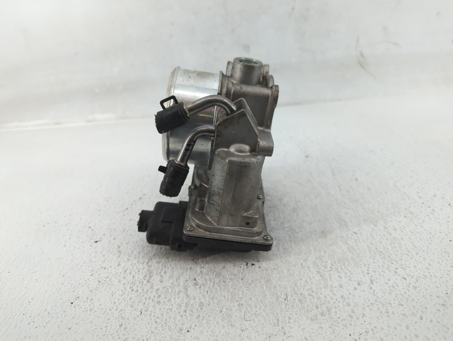2017 Dodge Ram 1500 Throttle Body P/N:35100-3L000 Fits OEM Used Auto Parts - Oemusedautoparts1.com