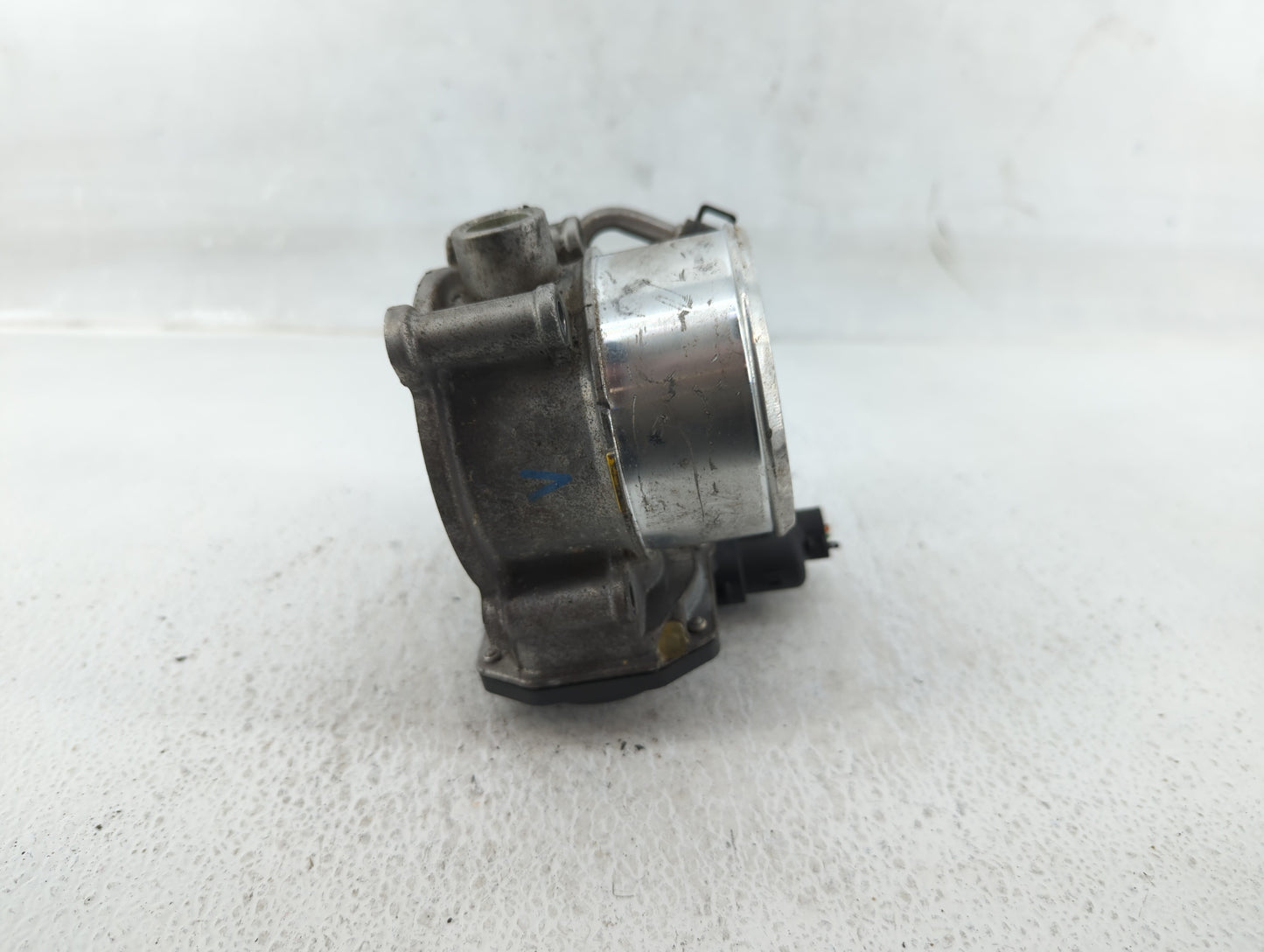 2017 Dodge Ram 1500 Throttle Body P/N:35100-3L000 Fits OEM Used Auto Parts - Oemusedautoparts1.com