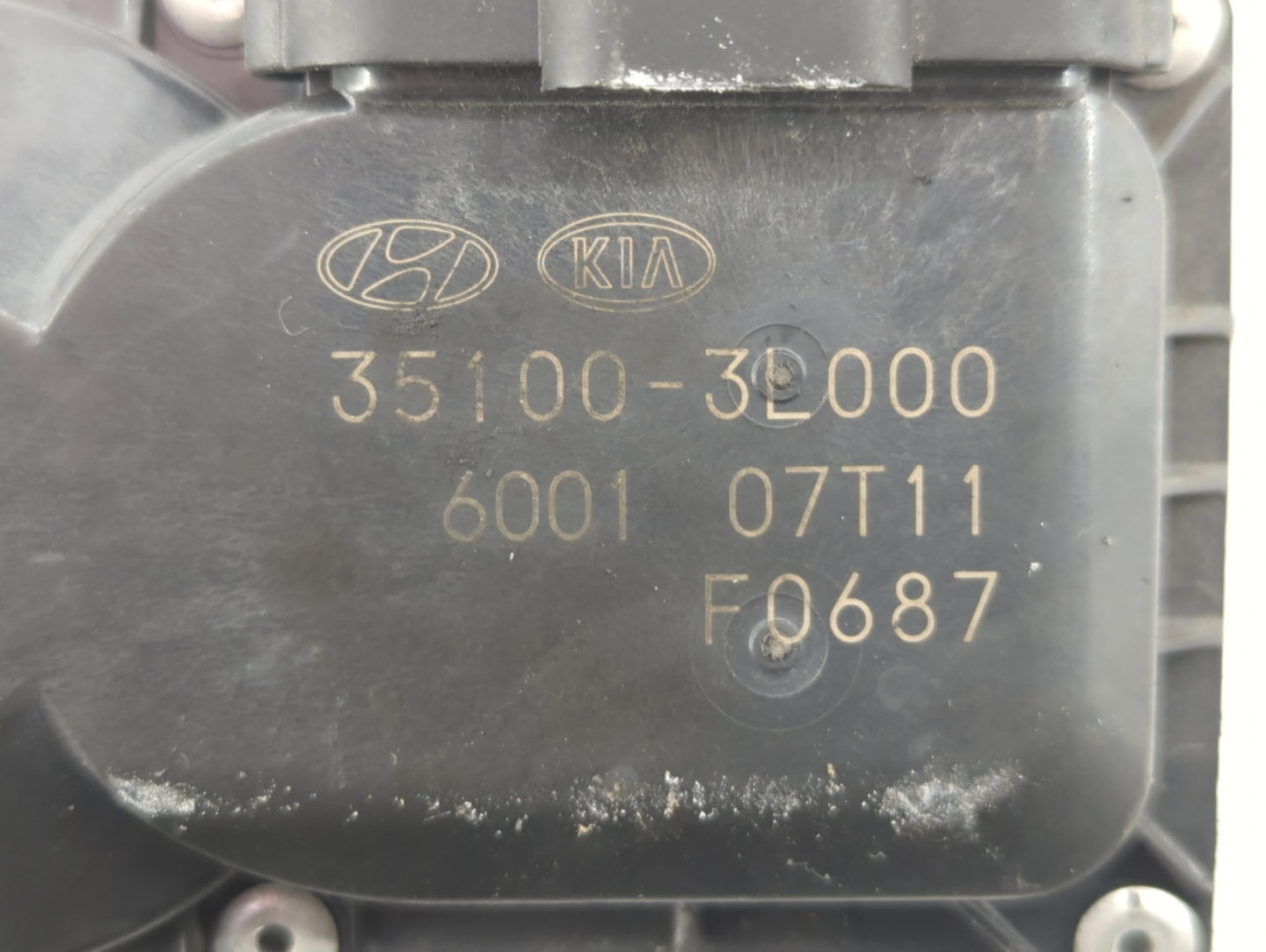 2017 Dodge Ram 1500 Throttle Body P/N:35100-3L000 Fits OEM Used Auto Parts - Oemusedautoparts1.com