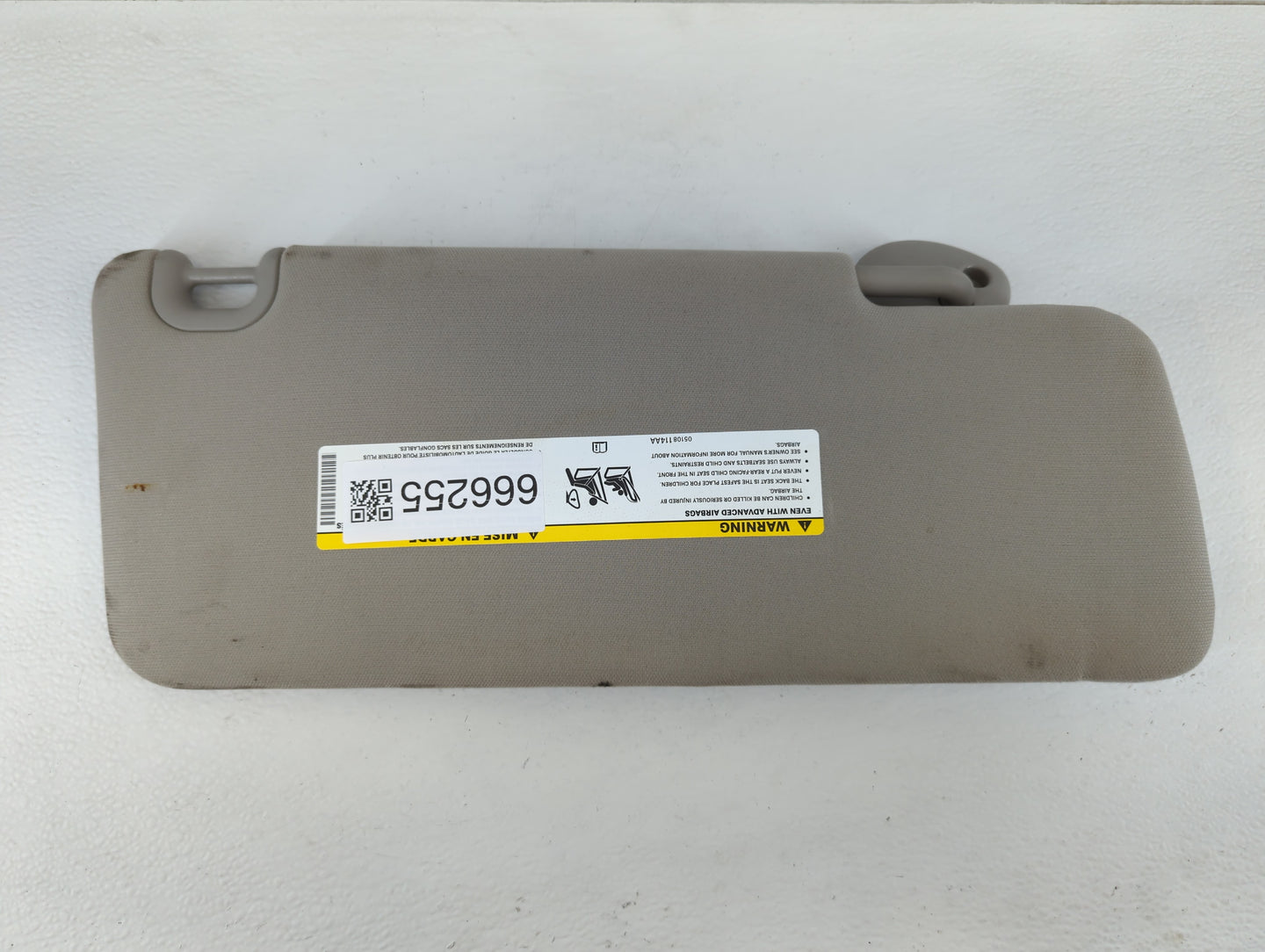 2017 Dodge Ram 1500 Sun Visor Shade Replacement Driver Left Mirror Fits Fits 2013 2014 2015 2016 2018 2019 2020 2021 2022 OE