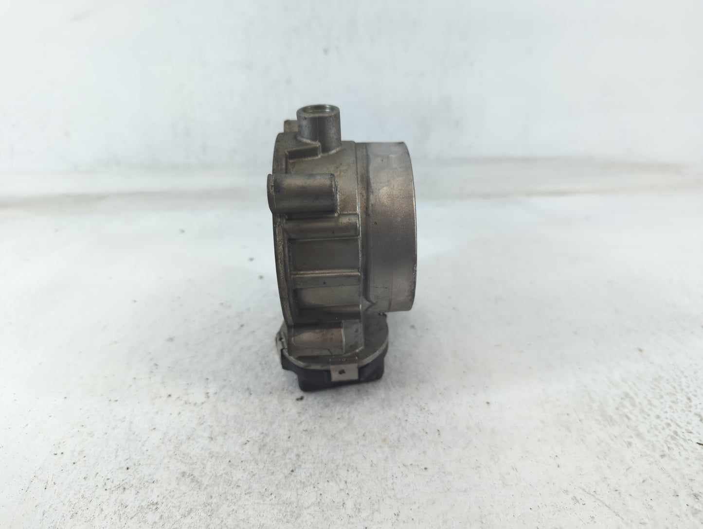2017 Dodge Ram 1500 Throttle Body P/N:53034251AB Fits Fits 2012 2013 2014 2015 2016 2018 2019 2020 2021 2022 OEM Used Auto P