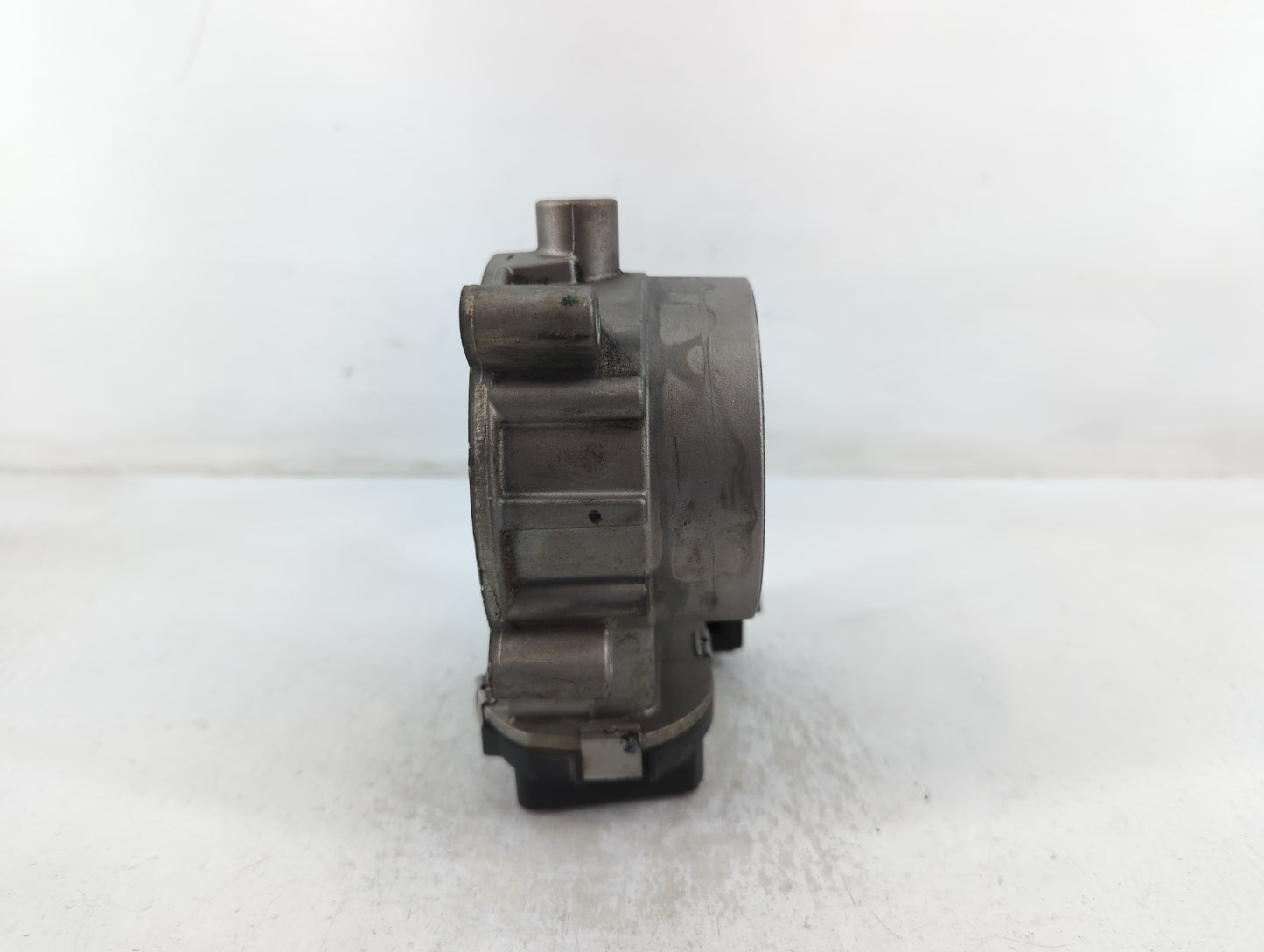 2017 Dodge Ram 1500 Throttle Body P/N:53034251AB Fits Fits 2012 2013 2014 2015 2016 2018 2019 2020 2021 2022 OEM Used Auto P