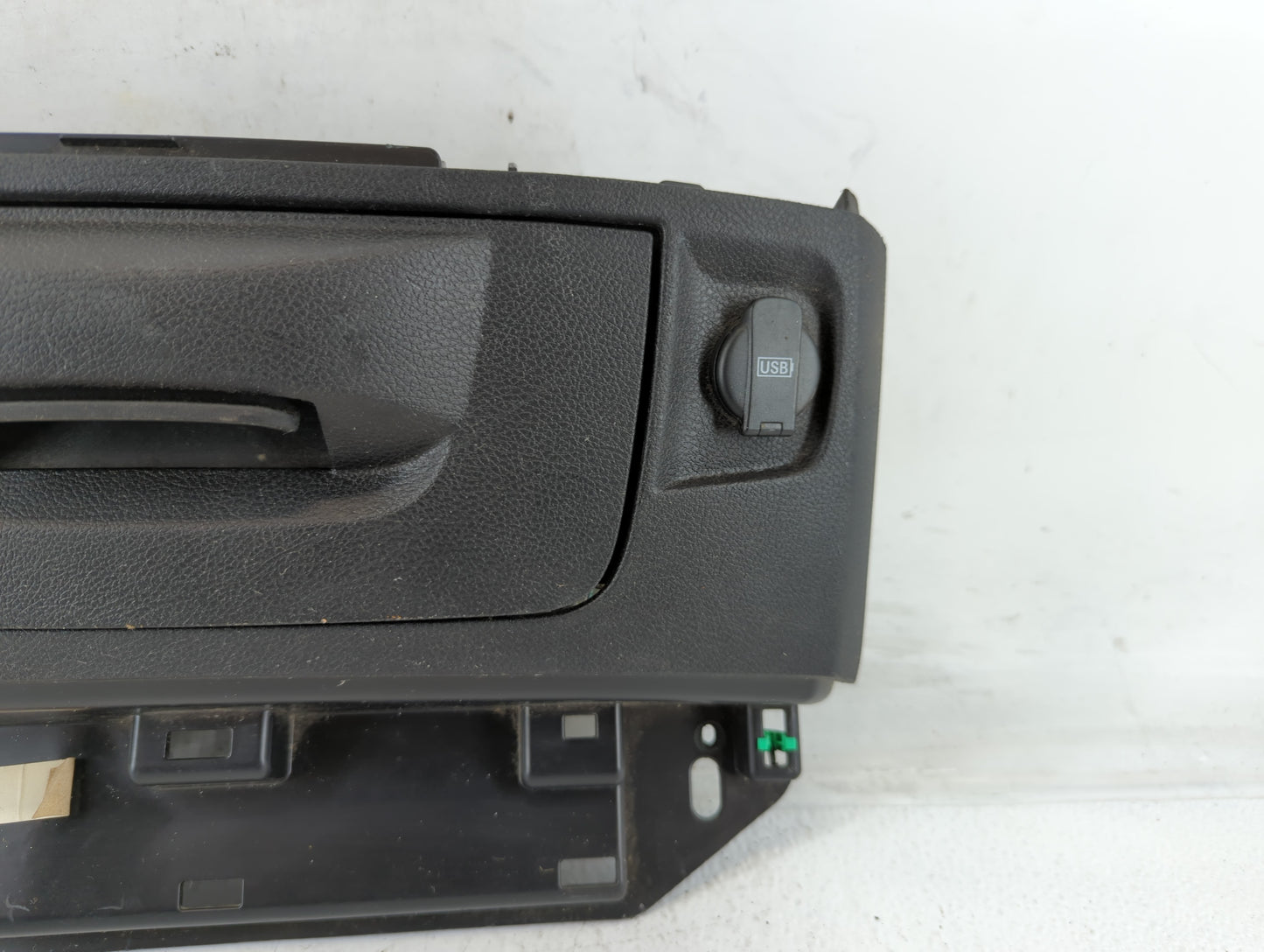 2017 Dodge Ram 1500 Passenger Glove Box Door Storage Compartment - Oemusedautoparts1.com