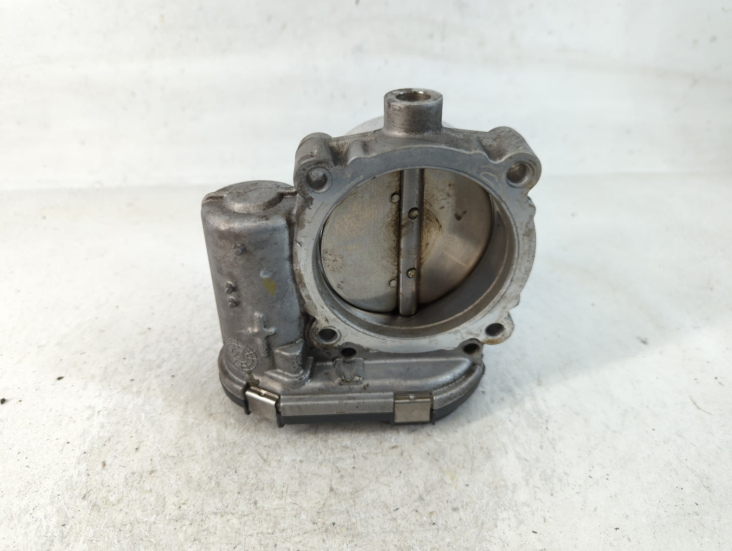 2017 Dodge Ram 1500 Throttle Body P/N:05184349AC Fits Fits 2011 2012 2013 2014 2015 2016 2018 2019 2020 2021 2022 OEM Used A