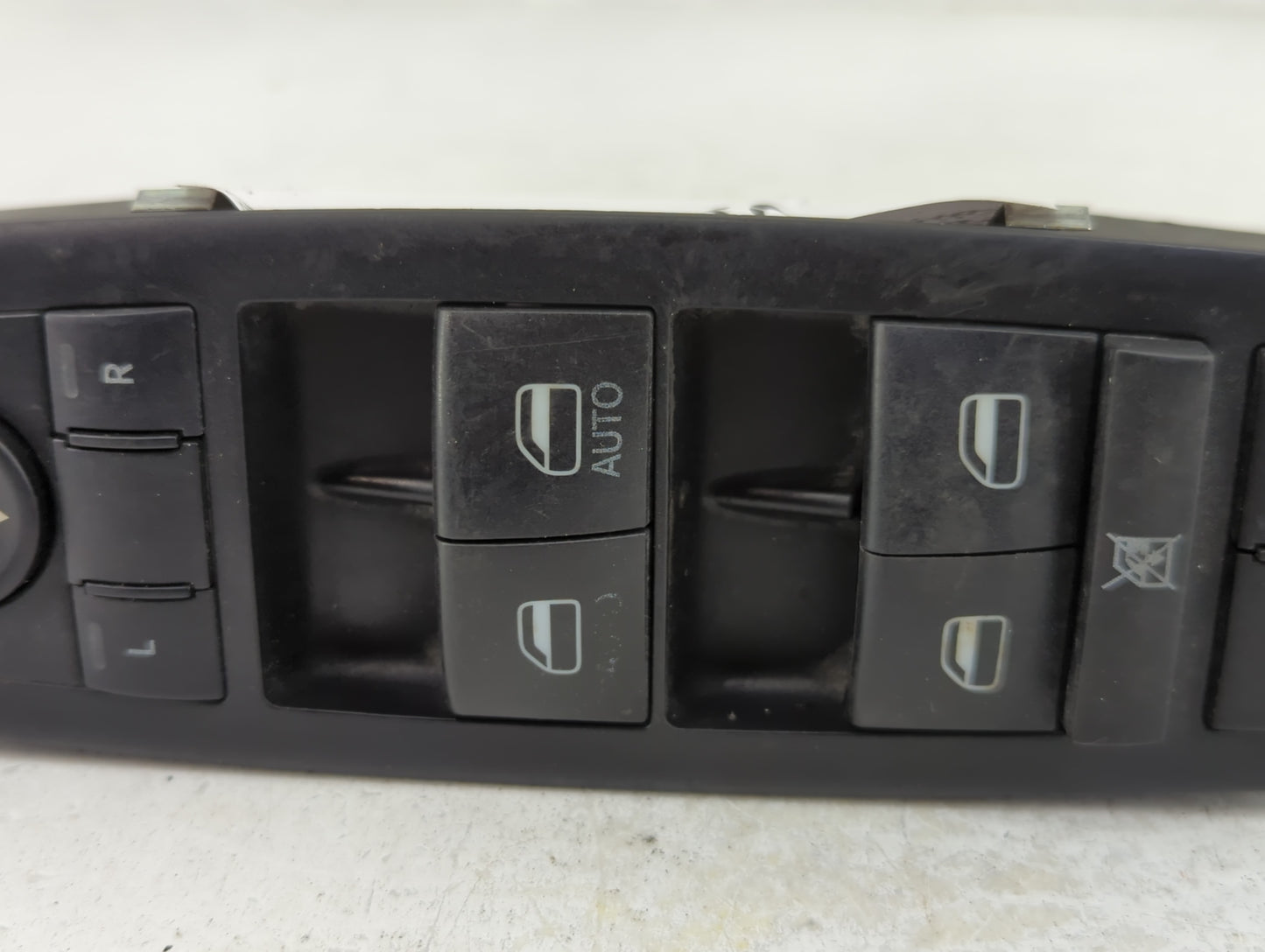 2017 Dodge Ram 2500 Master Power Window Switch Replacement Driver Side Left P/N:10017666 56046823AE Fits OEM Used Auto Parts
