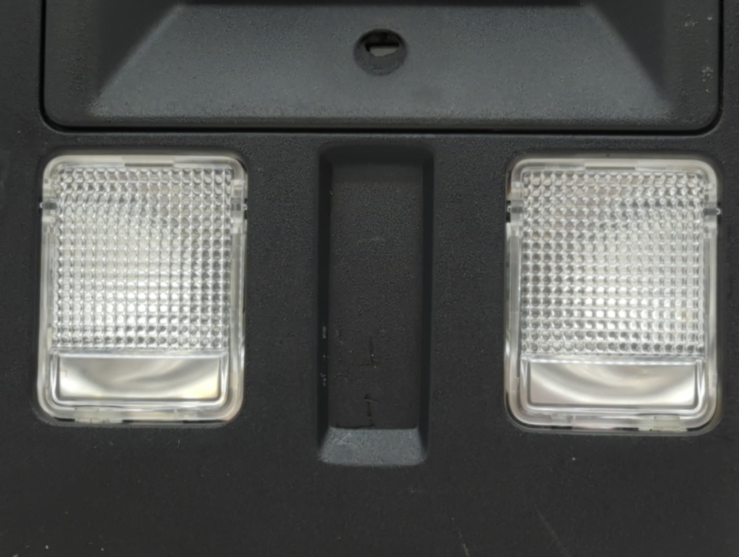 2017 Dodge Ram 2500 Center Floor Console P/N:68105821AB Fits Fits 2013 2014 2015 2016 2018 OEM Used Auto Parts - Oemusedauto