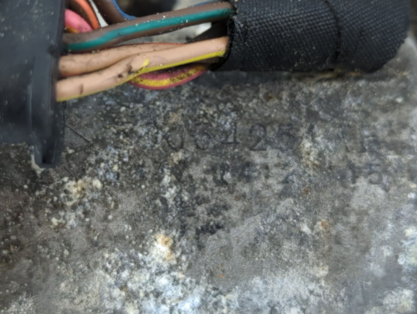 2017 Dodge Ram 2500 Throttle Body P/N:5303425 Fits Fits 2012 2013 2014 2015 2016 2018 2019 2020 2021 2022 OEM Used Auto Part