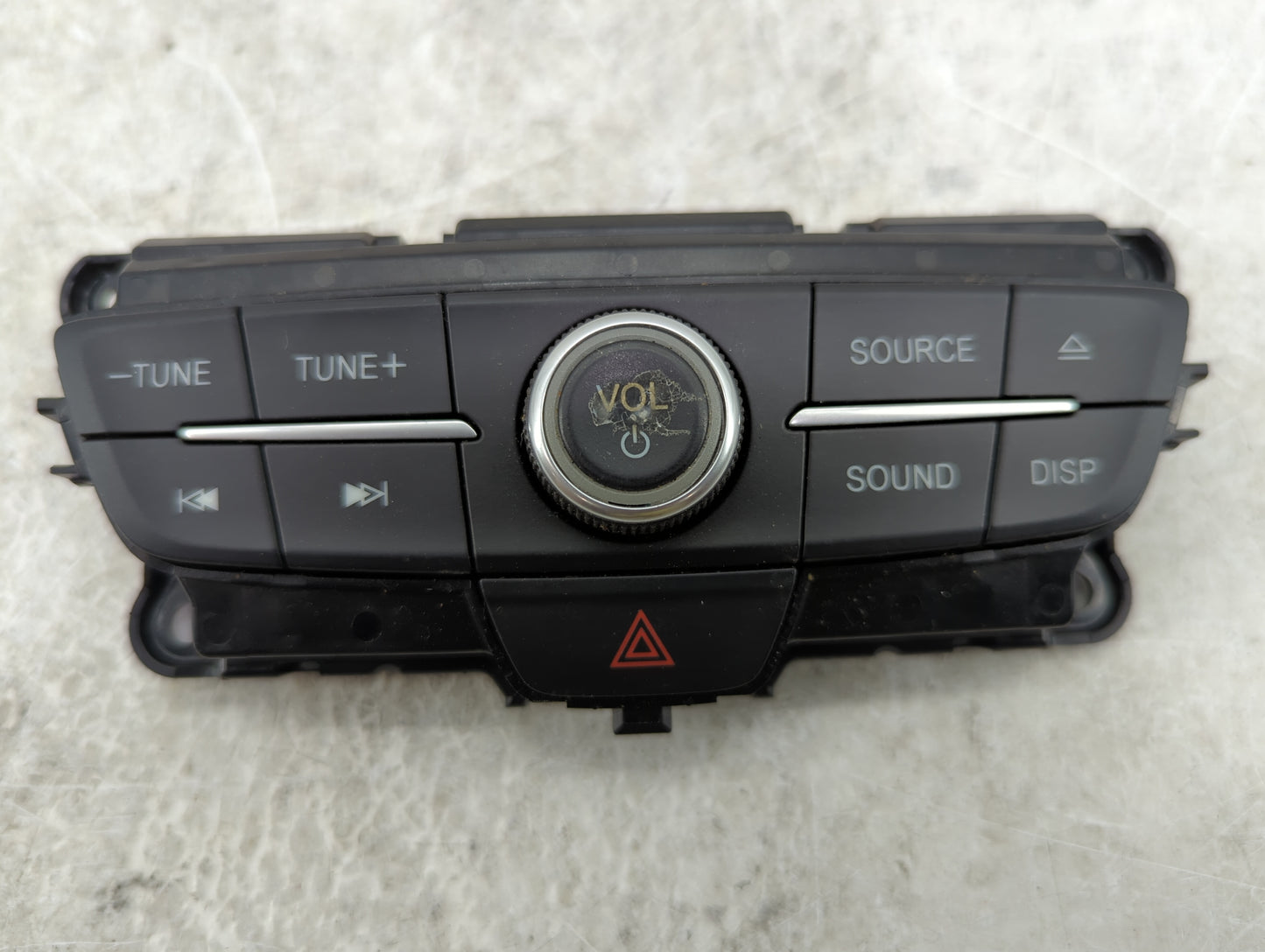 Escape Escape Radio Control Panel - Oemusedautoparts1.com