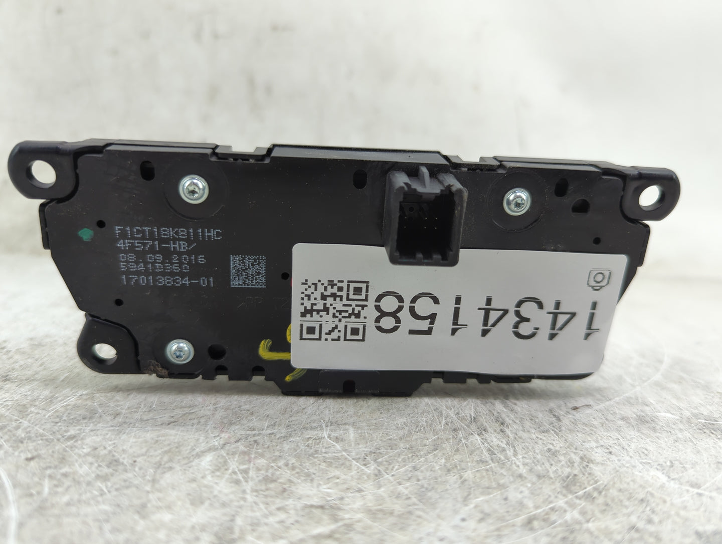 Escape Escape Radio Control Panel - Oemusedautoparts1.com