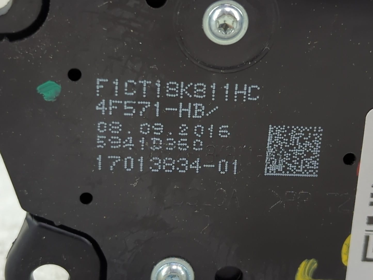 Escape Escape Radio Control Panel - Oemusedautoparts1.com