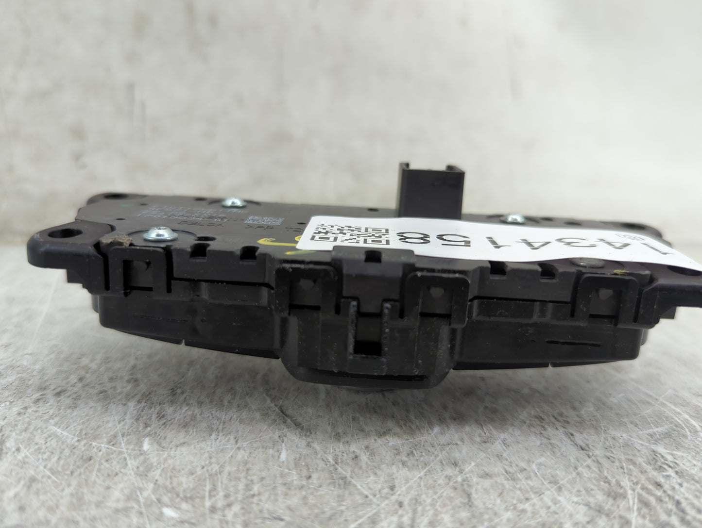 Escape Escape Radio Control Panel - Oemusedautoparts1.com