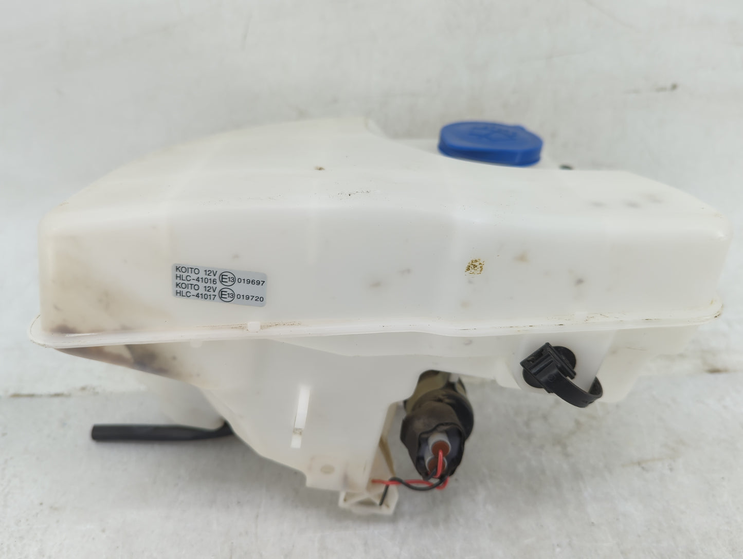 2017 Fiat 124 Spider Windshield Washer Fluid Reservoir Bottle - Oemusedautoparts1.com