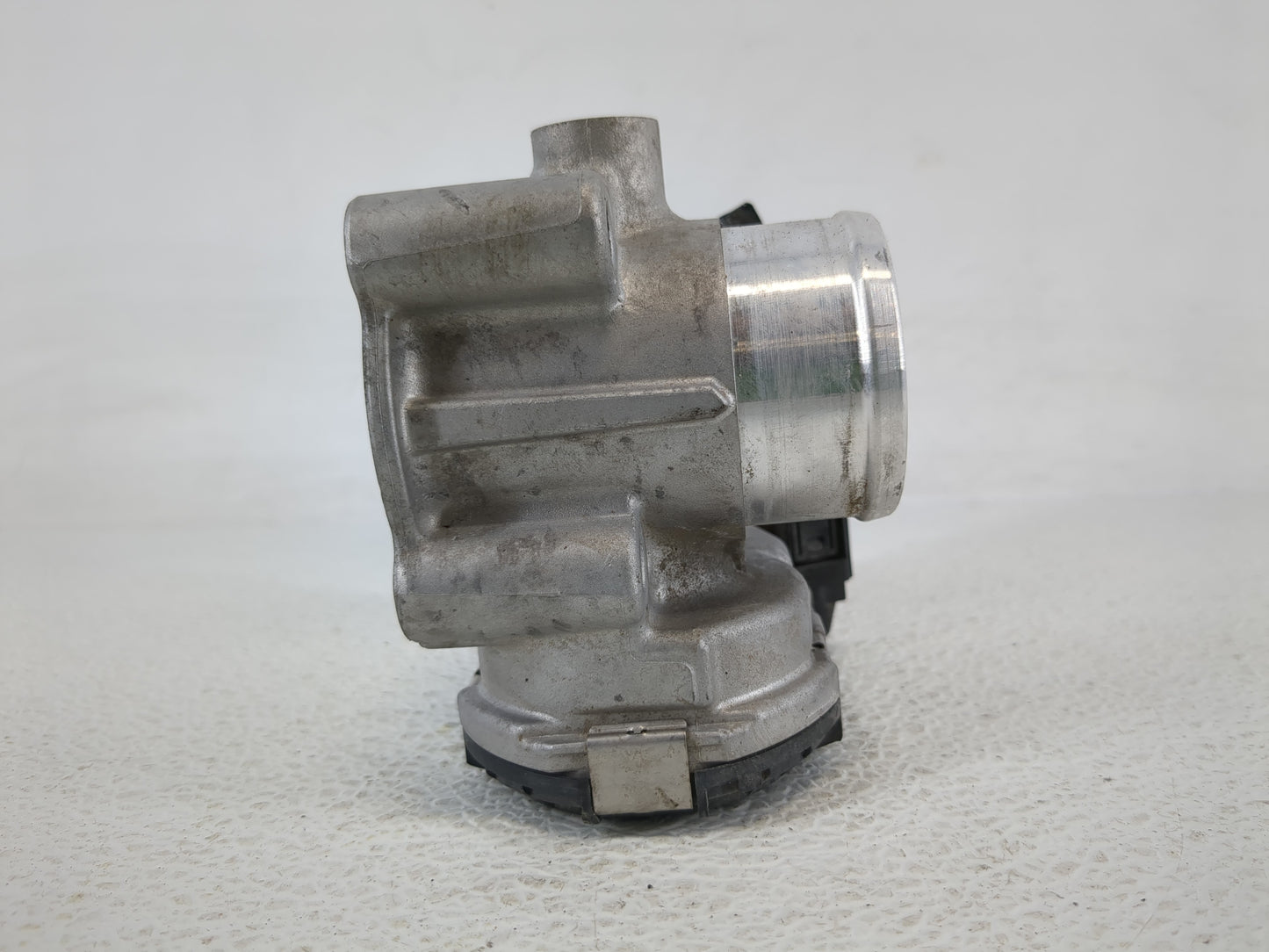 2012-2017 Fiat 500 Throttle Body P/N:0 280 750 568 Fits Fits 2012 2013 2014 2015 2016 2017 OEM Used Auto Parts - Oemusedauto