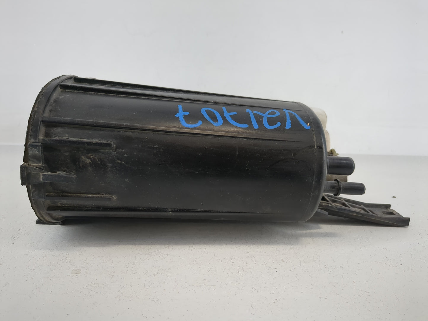 2017 Fiat 500 Fuel Vapor Charcoal Canister - Oemusedautoparts1.com