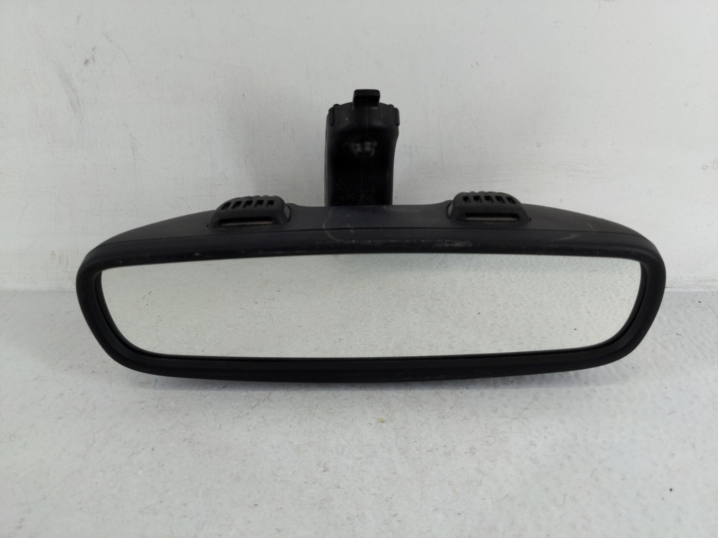 2017 Fiat 500 Interior Rear View Mirror Replacement OEM P/N:E11048418 Fits OEM Used Auto Parts - Oemusedautoparts1.com