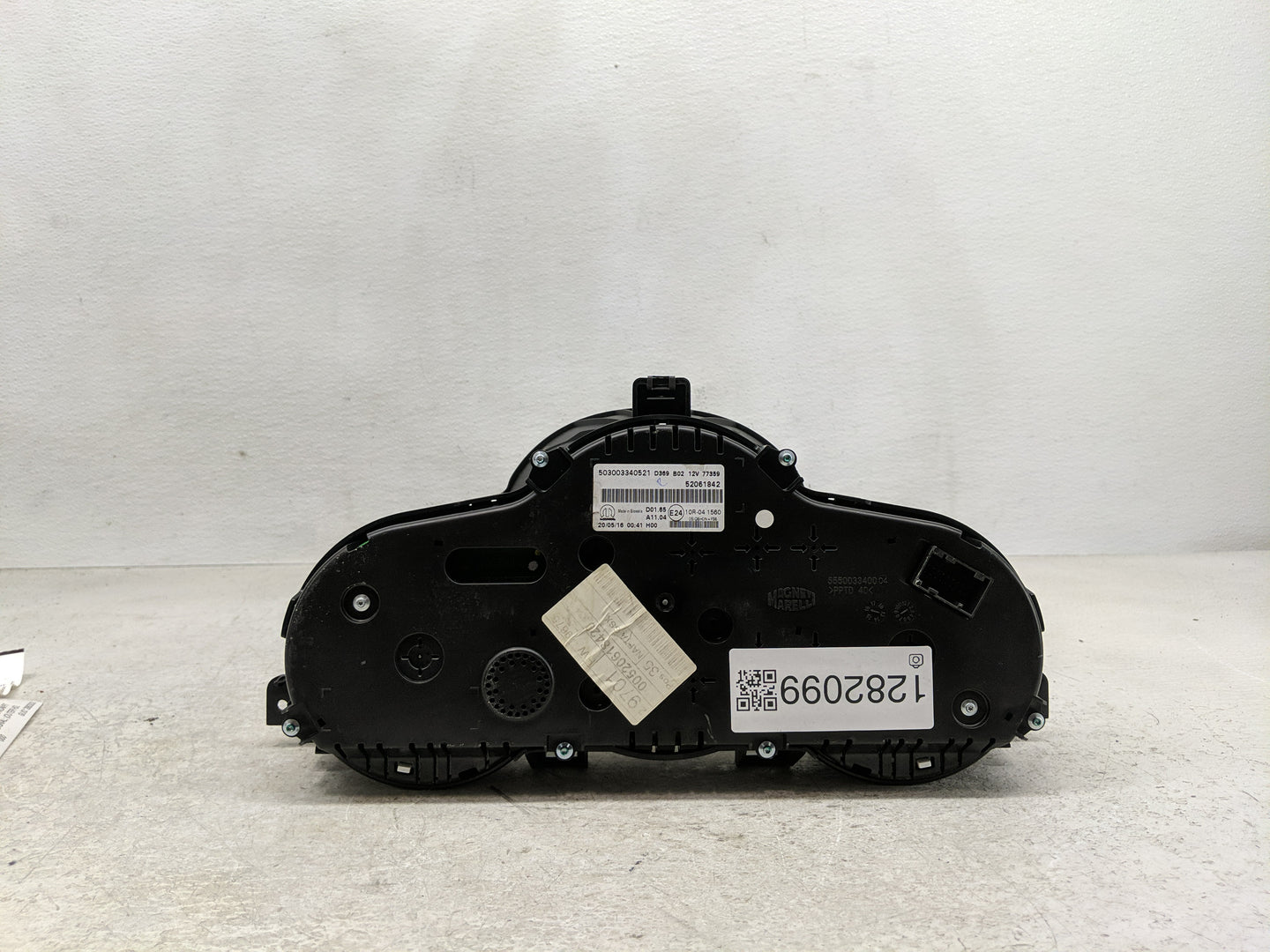 2017 Fiat 500 Instrument Cluster Speedometer Gauges P/N:52061842 Fits OEM Used Auto Parts - Oemusedautoparts1.com