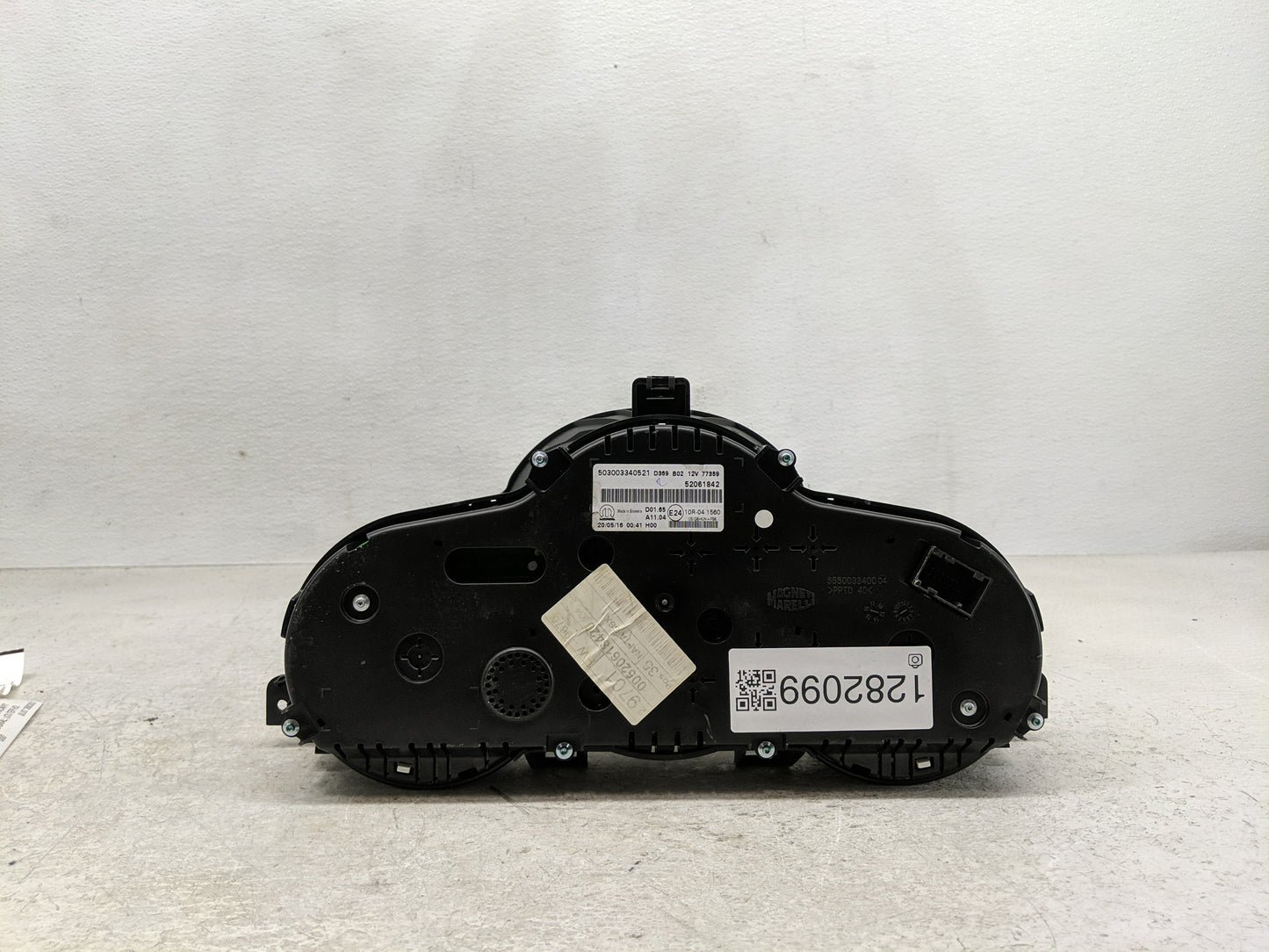 2017 Fiat 500 Instrument Cluster Speedometer Gauges P/N:52061842 Fits OEM Used Auto Parts - Oemusedautoparts1.com