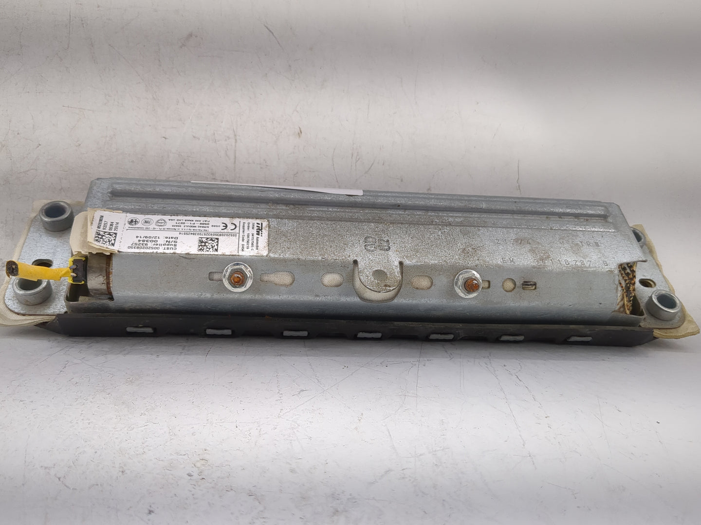 2017 Fiat 500 Air Bag Driver Left Knee OEM P/N:00520208350 Fits OEM Used Auto Parts - Oemusedautoparts1.com