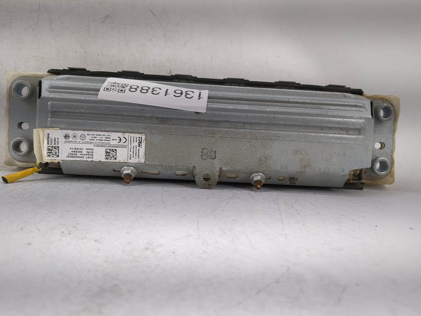 2017 Fiat 500 Air Bag Driver Left Knee OEM P/N:00520208350 Fits OEM Used Auto Parts - Oemusedautoparts1.com
