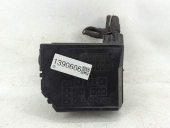 compare product 2013-2017 Fiat 500 Fusebox Fuse Box Panel Relay Module P/N:53100999 Fits Fits 2013 2014 2015 2016 2017 OEM Used Auto Parts