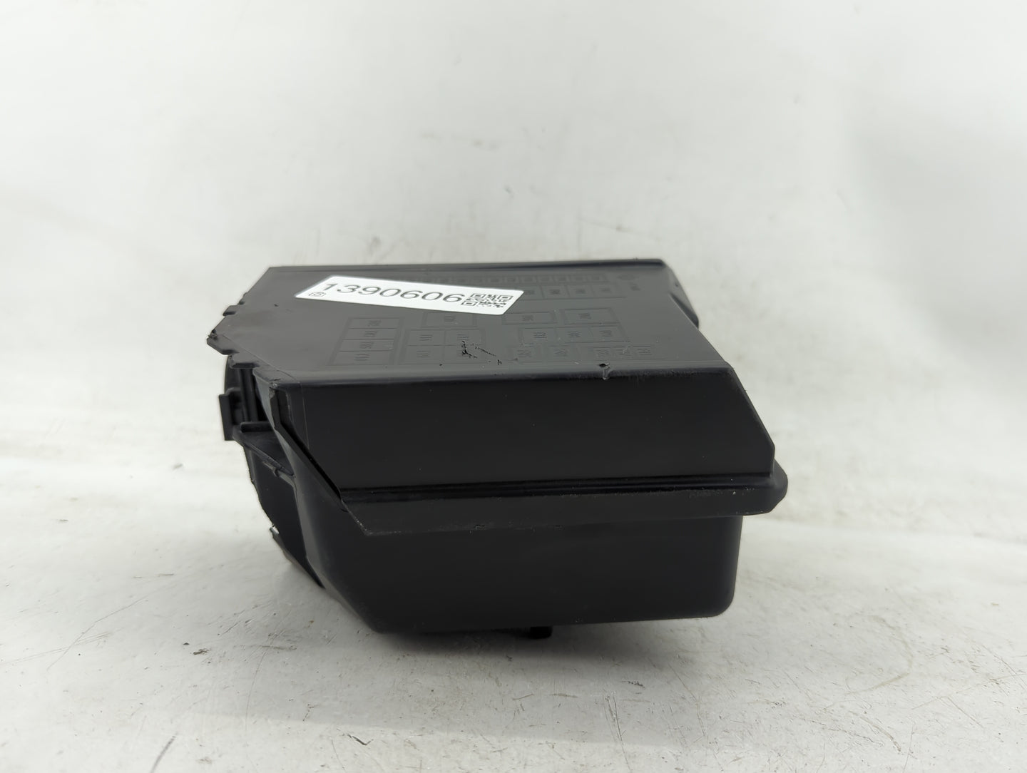 2013-2017 Fiat 500 Fusebox Fuse Box Panel Relay Module P/N:53100999 Fits Fits 2013 2014 2015 2016 2017 OEM Used Auto Parts -