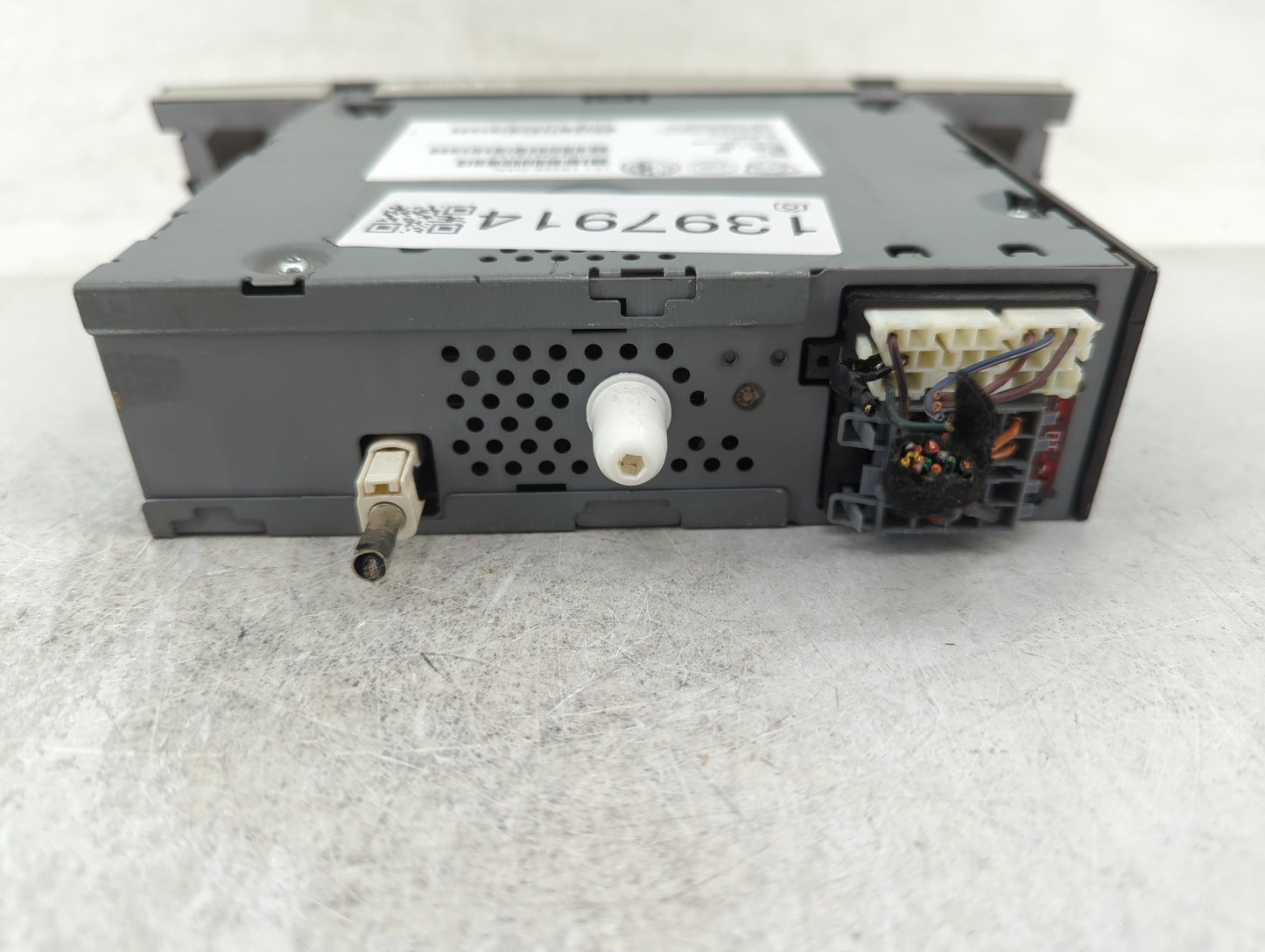 2012-2017 Fiat 500 Radio AM FM Cd Player Receiver Replacement P/N:1RZ26JW4AL Fits Fits 2012 2013 2014 2015 2016 2017 OEM Use