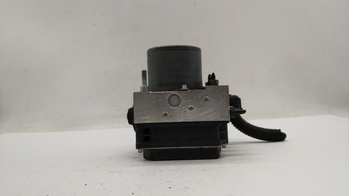 2012-2017 Fiat 500 Anti-Lock Brake ABS Pump Module Actuator OEM P/N:68073251AH P68249079AA Fits Fits 2012 2013 2014 2015 201