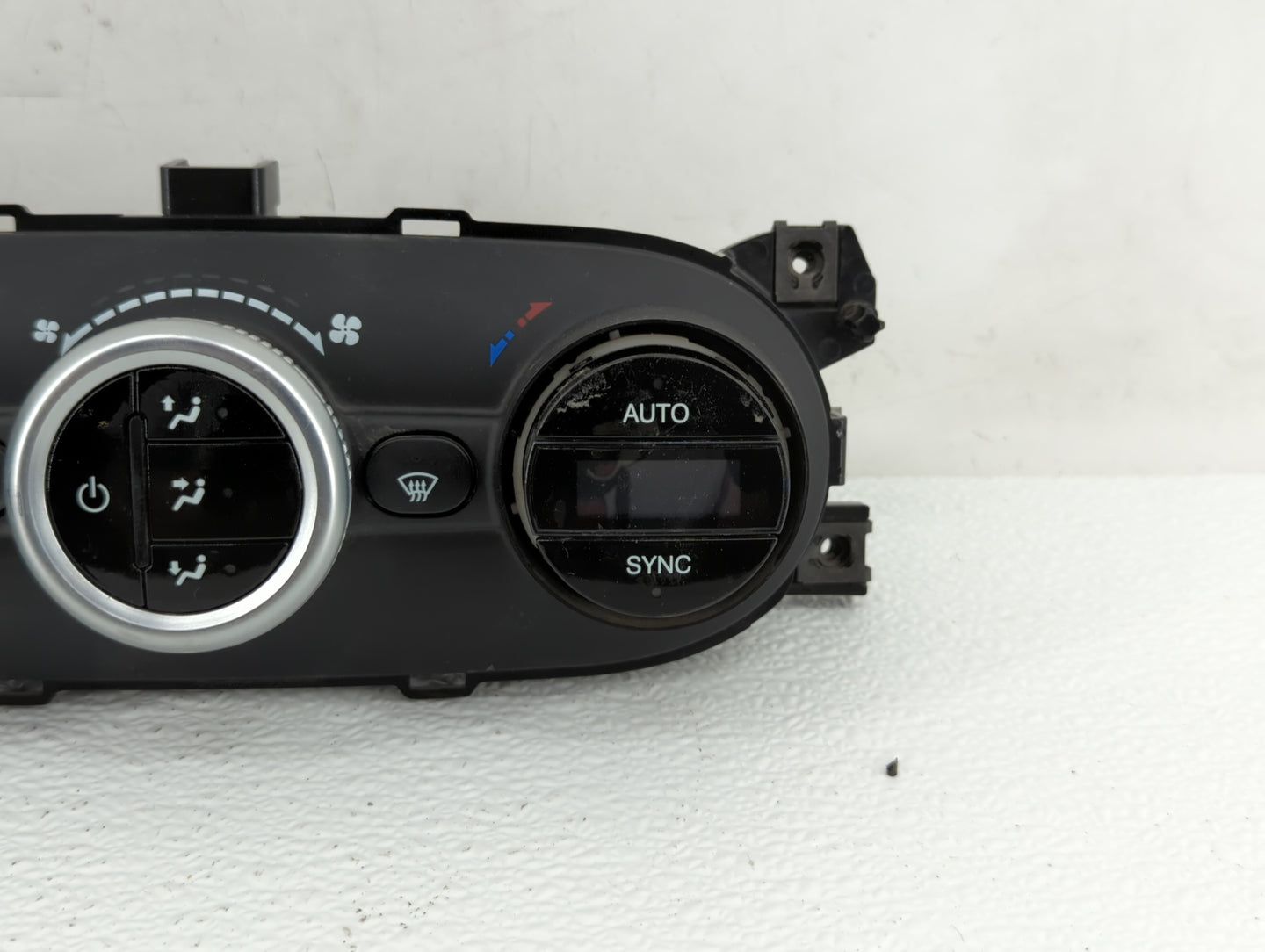 2017 Fiat 500 Climate Control Module Temperature AC/Heater Replacement P/N:735613957 A83030900, 735580634 Fits OEM Used Auto