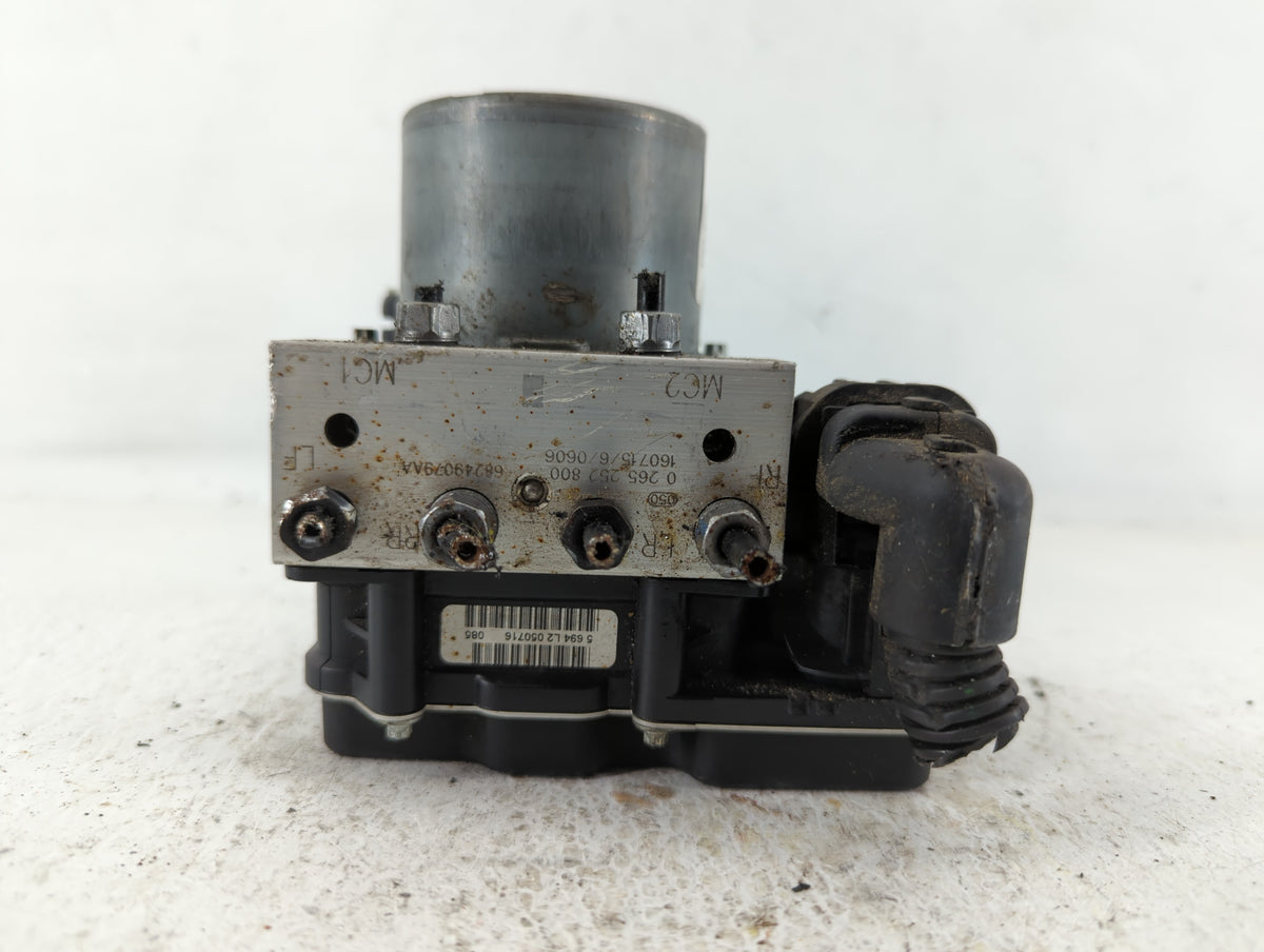 2012-2017 Fiat 500 Anti-Lock Brake ABS Pump Module Actuator OEM P/N:68249079AA 0 265 252 800 Fits OEM Used Auto Parts - Oemu