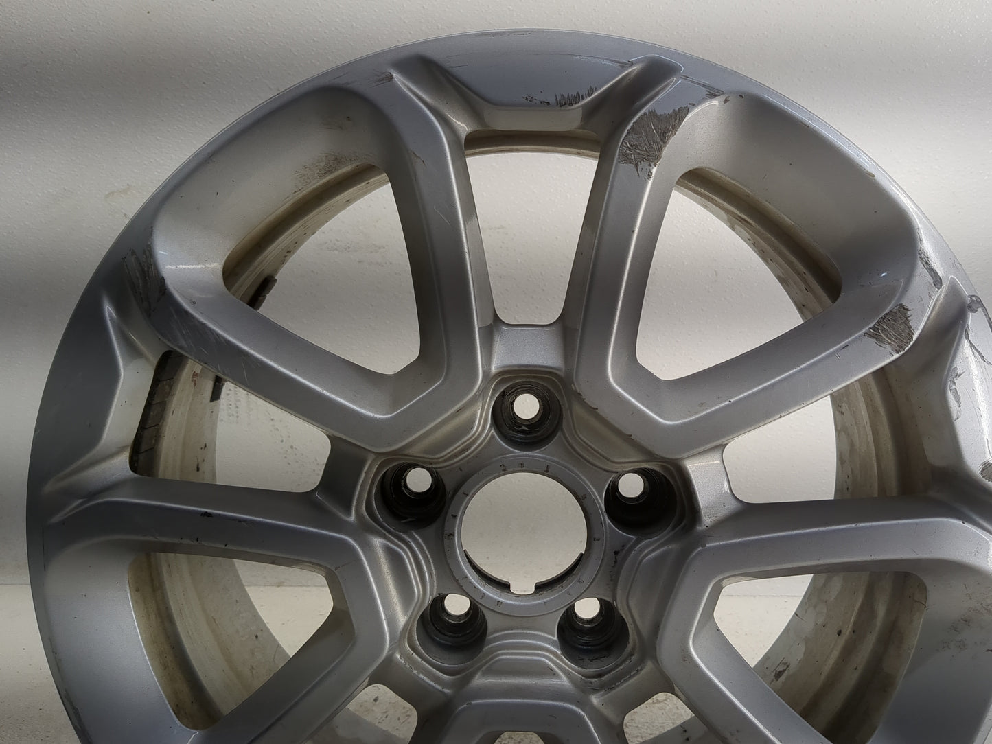 Fiat 500x Oem Wheel Rim 1318313 - Oemusedautoparts1.com