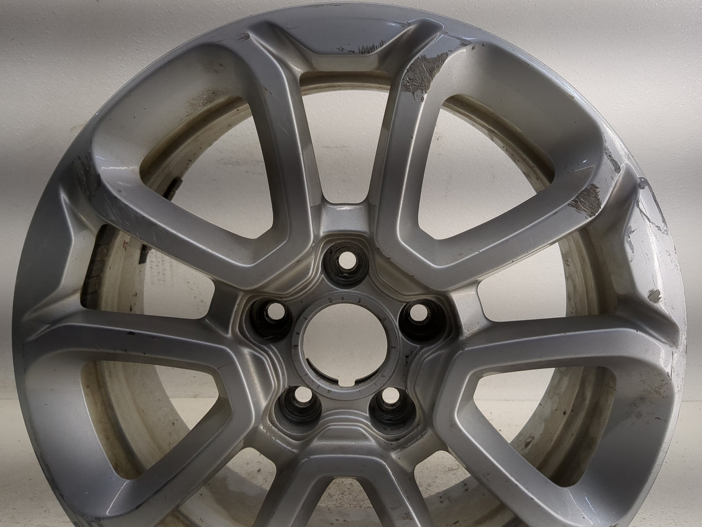 Fiat 500x Oem Wheel Rim 1318313 - Oemusedautoparts1.com