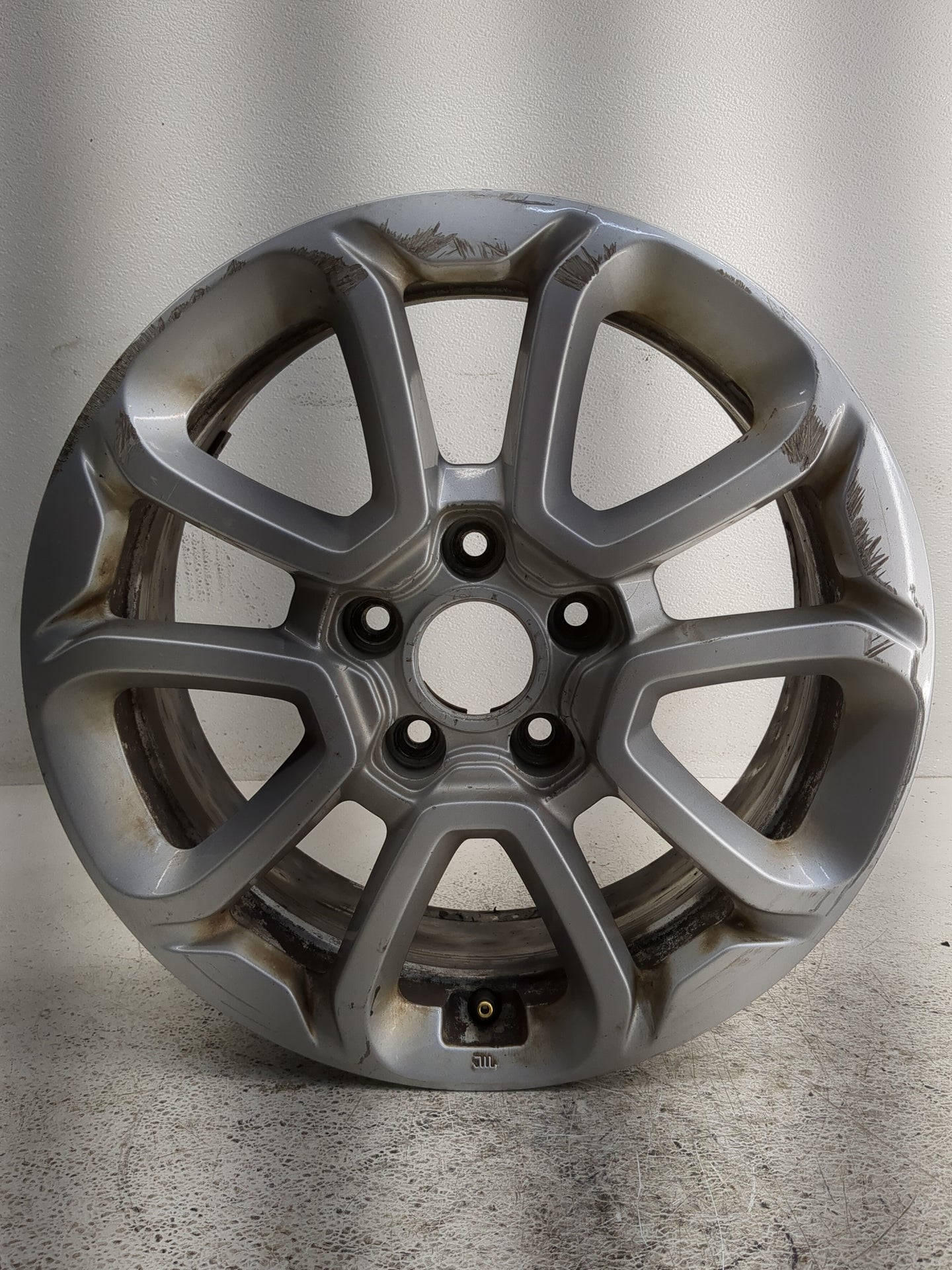 2017 Fiat 500x Oem Wheel Rim 1318314 - Oemusedautoparts1.com