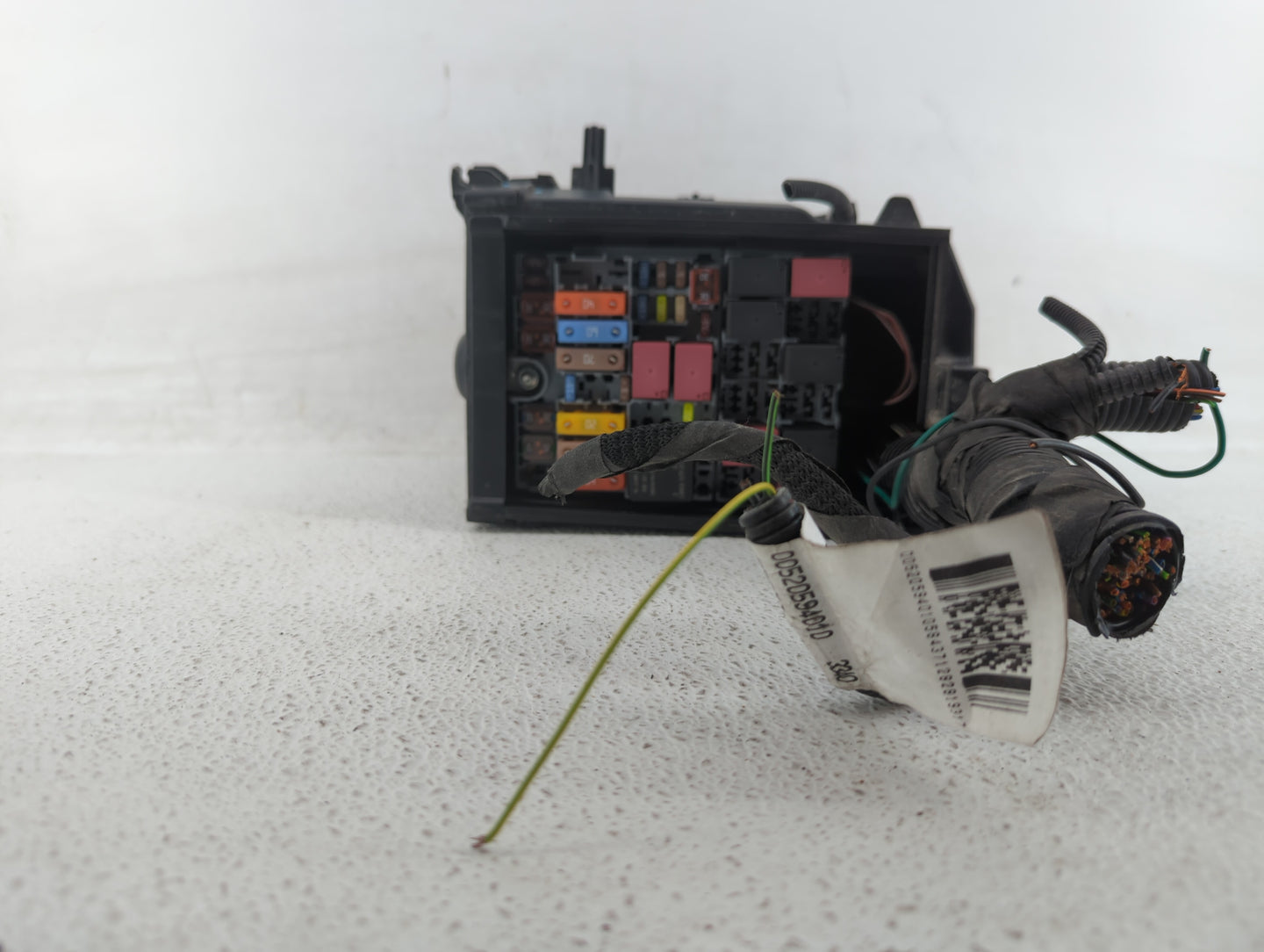 2017 Fiat 500x Fusebox Fuse Box Panel Relay Module P/N:940112106 Fits OEM Used Auto Parts - Oemusedautoparts1.com