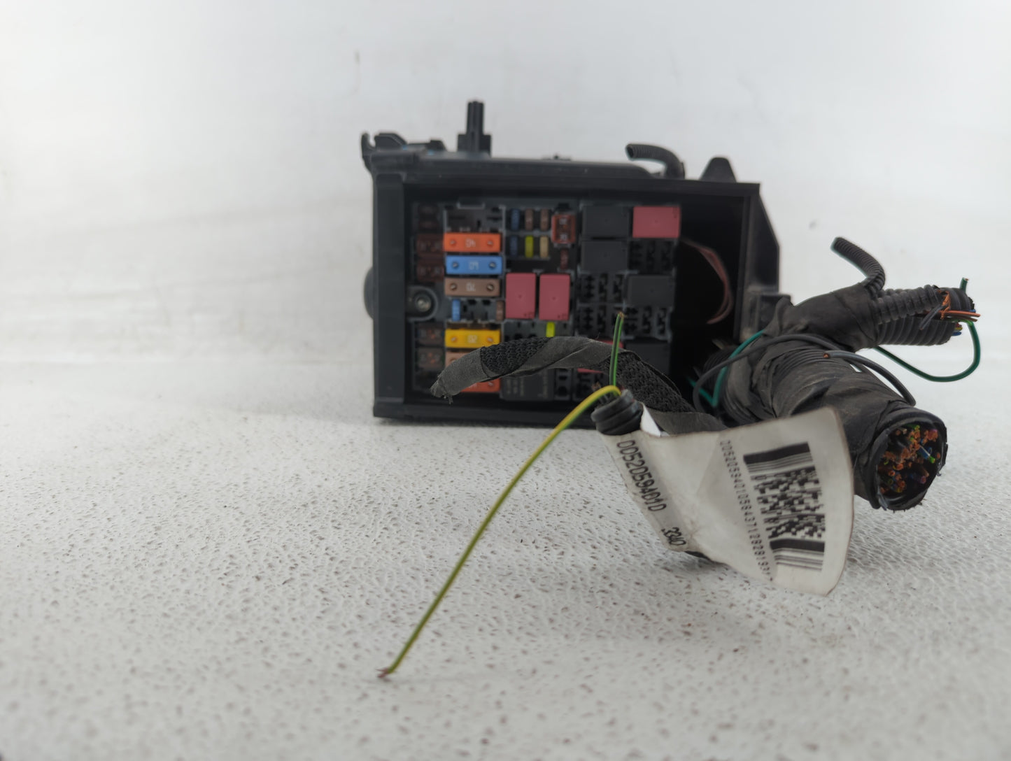 2017 Fiat 500x Fusebox Fuse Box Panel Relay Module P/N:940112106 Fits OEM Used Auto Parts - Oemusedautoparts1.com