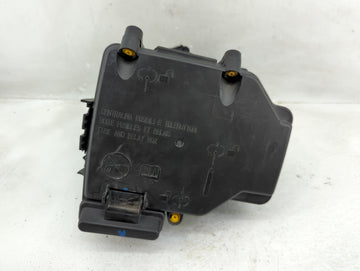 2017 Fiat Ducato Fusebox Fuse Box Panel Relay Module P/N:1389412080 Fits OEM Used Auto Parts - Oemusedautoparts1.com