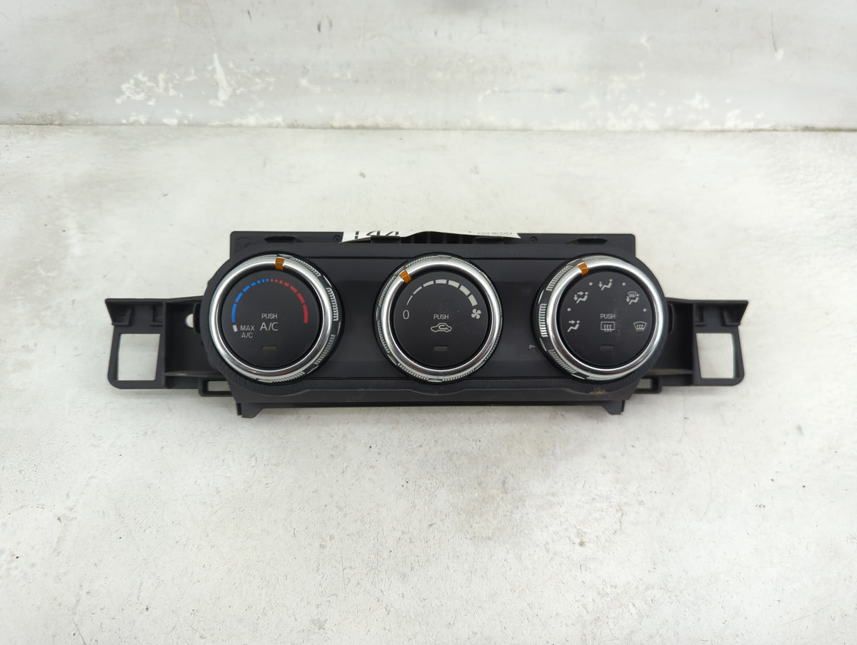 2017 Fiat-Lancia 124 Spider Climate Control Module Temperature AC/Heater Replacement P/N:NA4L61190 6D07, 6F08 Fits OEM Used 