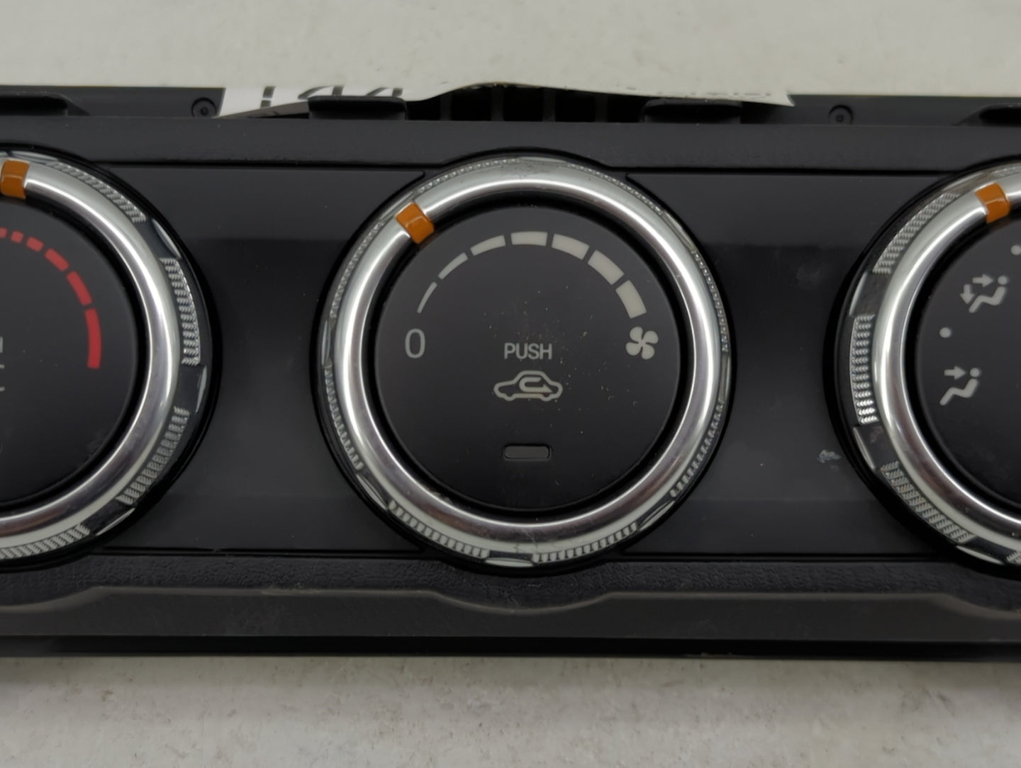 2017 Fiat-Lancia 124 Spider Climate Control Module Temperature AC/Heater Replacement P/N:NA4L61190 6D07, 6F08 Fits OEM Used 