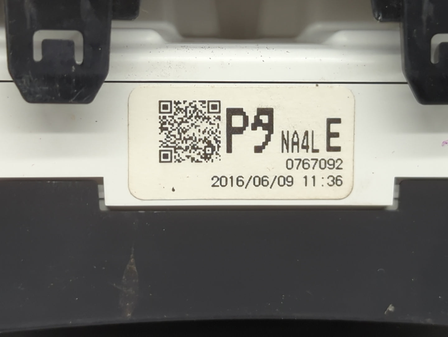 2017 Fiat-Lancia 124 Spider Instrument Cluster Speedometer Gauges P/N:N24355430 K9001 Miles: Fits OEM Used Auto Parts - Oemu