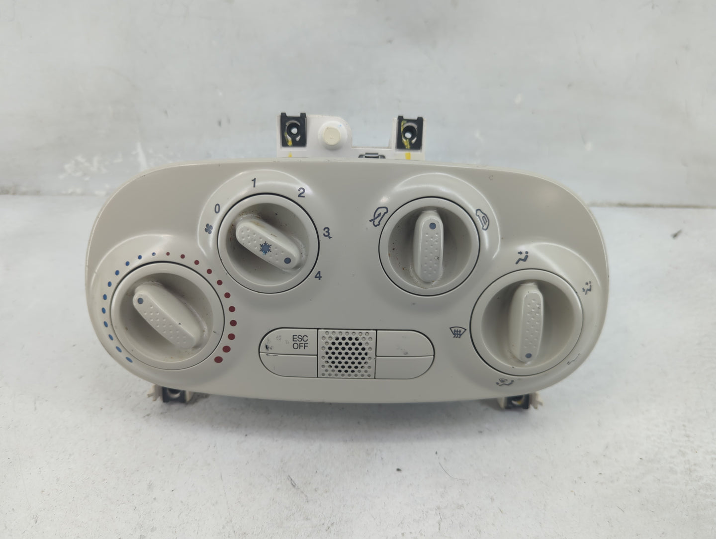 2017 Fiat-Lancia Fiat 500 Climate Control Module Temperature AC/Heater Replacement P/N:P68085458AB Fits OEM Used Auto Parts 