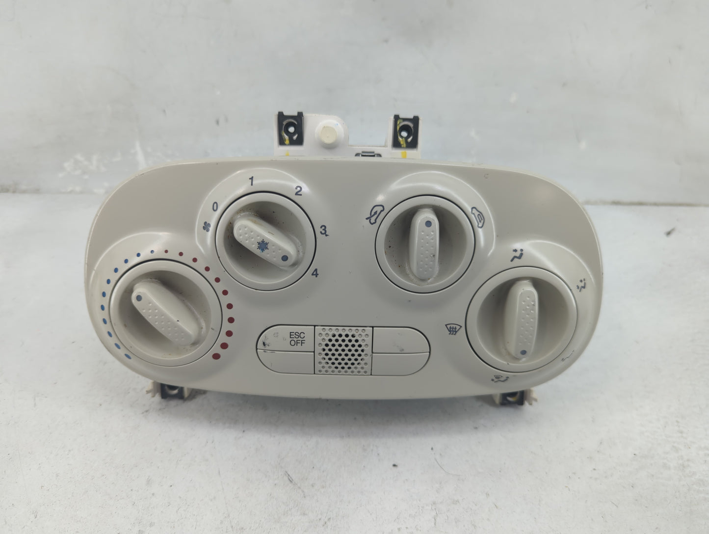 2017 Fiat-Lancia Fiat 500 Climate Control Module Temperature AC/Heater Replacement P/N:P68085458AB Fits OEM Used Auto Parts 