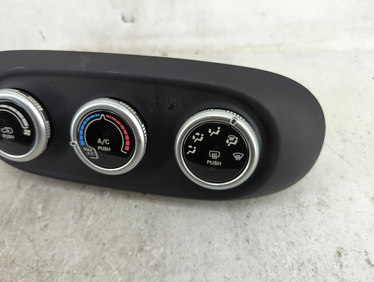 2017 Fiat-Lancia Fiat 500 Climate Control Module Temperature AC/Heater Replacement P/N:07356344780 8387922 Fits OEM Used Aut