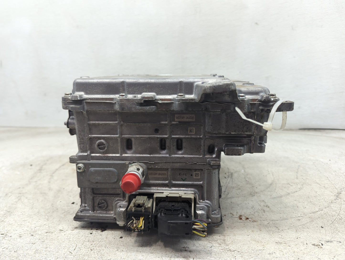 2013-2018 Ford C-Max Hybrid DC Synergy Drive Power Inverter P/N:5202P1R1:6X163391 5201P1R1:6X213371 Fits OEM Used Auto Parts