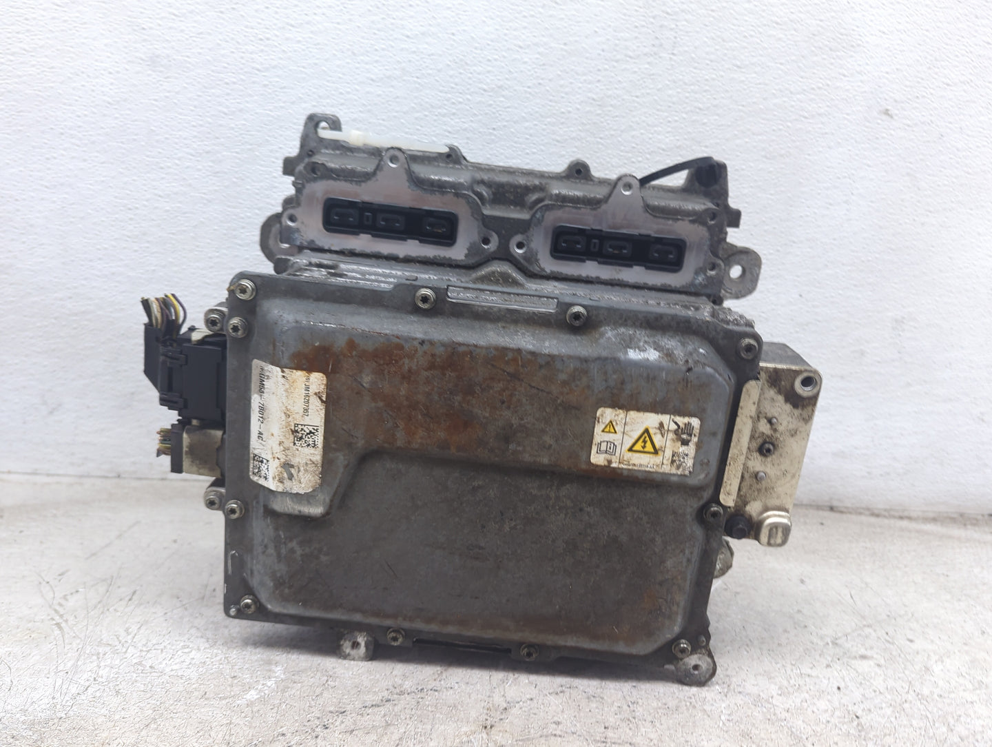2013-2018 Ford C-Max Hybrid DC Synergy Drive Power Inverter P/N:5202P1R1:6X163391 5201P1R1:6X213371 Fits OEM Used Auto Parts