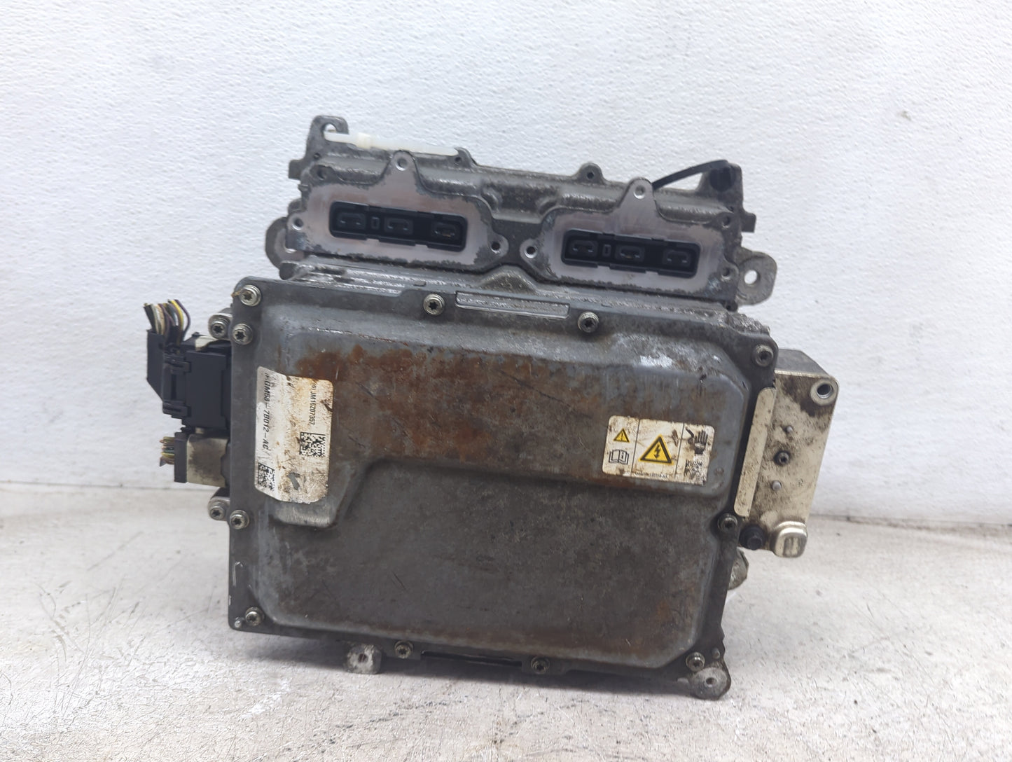 2013-2018 Ford C-Max Hybrid DC Synergy Drive Power Inverter P/N:5202P1R1:6X163391 5201P1R1:6X213371 Fits OEM Used Auto Parts