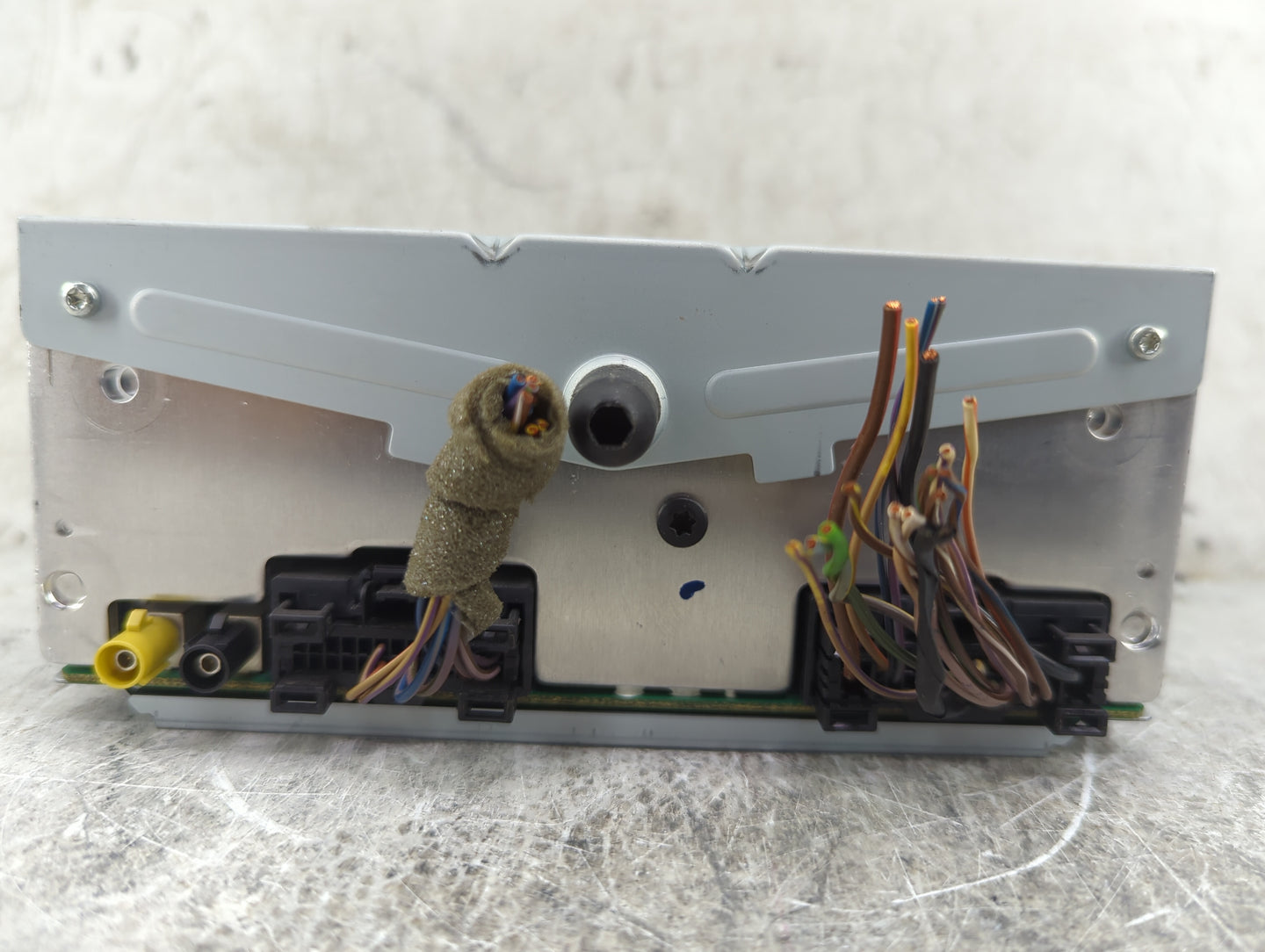 2017-2018 Ford C-Max Radio AM FM Cd Player Receiver Replacement P/N:CM5T-19C107-FV C6FU000596 Fits Fits 2017 2018 OEM Used A