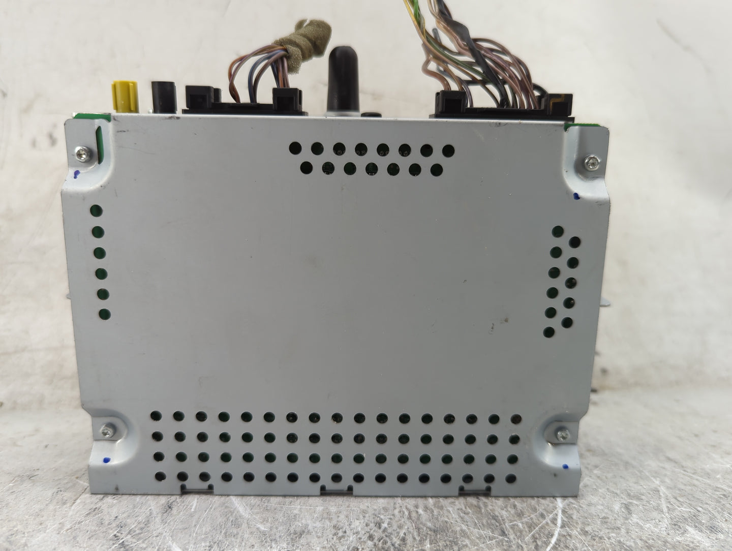 2017-2018 Ford C-Max Radio AM FM Cd Player Receiver Replacement P/N:CM5T-19C107-FV C6FU000596 Fits Fits 2017 2018 OEM Used A