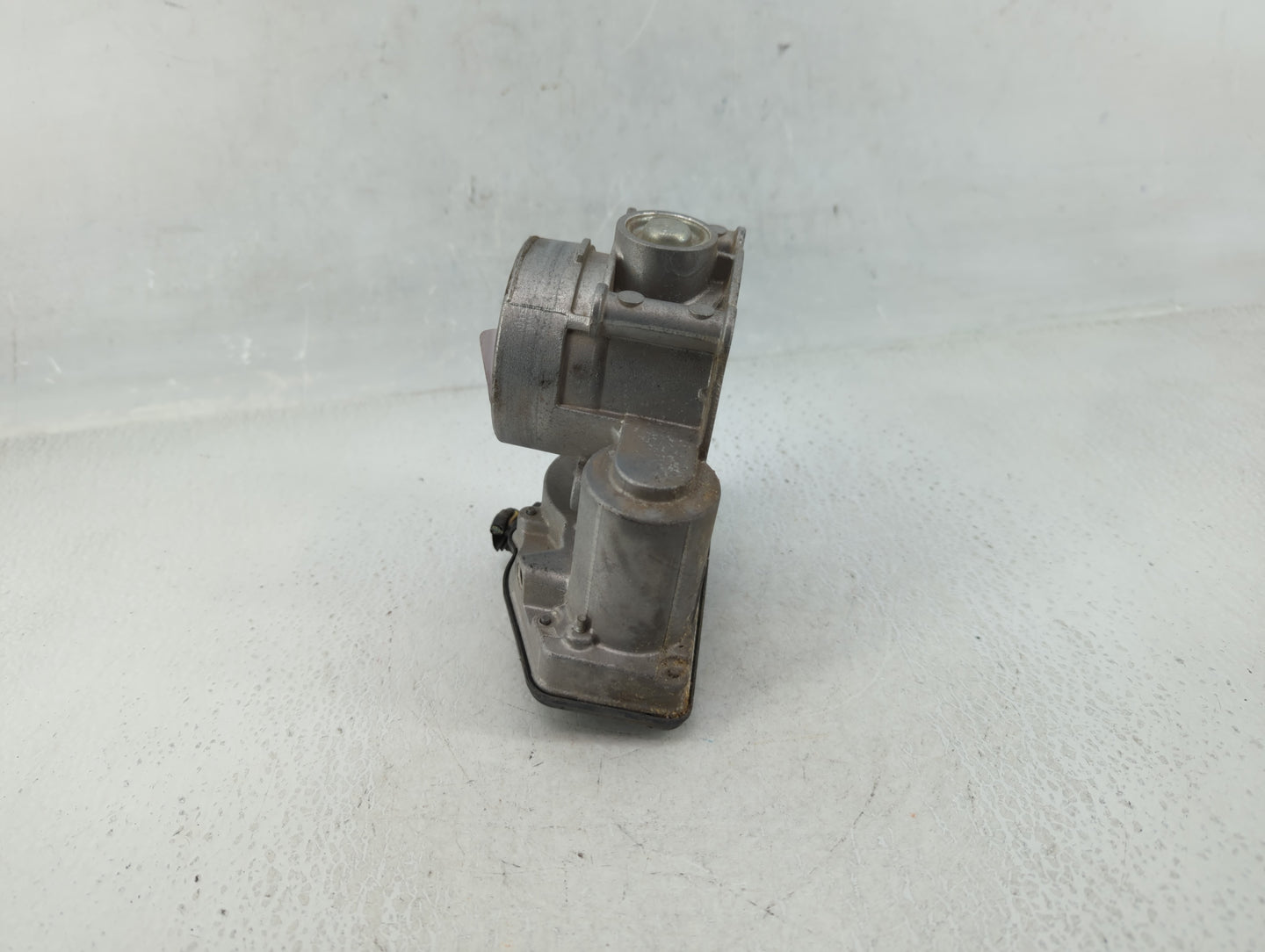 2013-2018 Ford C-Max Throttle Body P/N:DS7E-9F991-CA CS7G-9F991-CA Fits Fits 2013 2014 2015 2016 2017 2018 2019 2020 2021 20