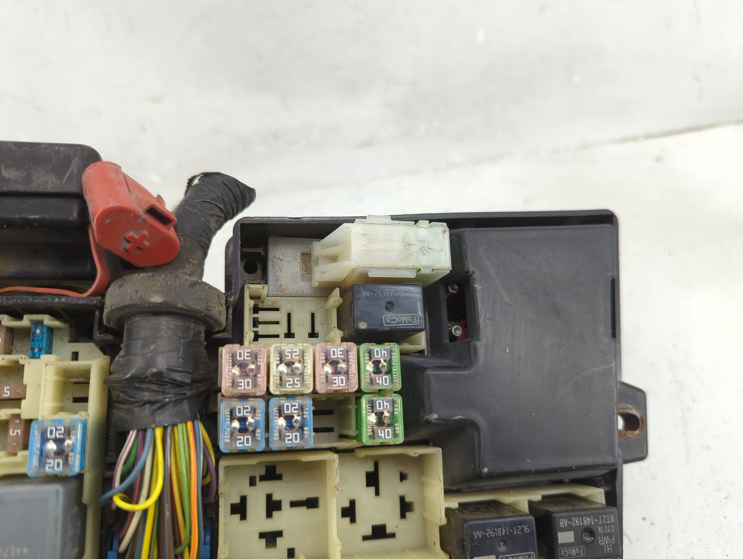 2017 Ford Cmax Fusebox Fuse Box Panel Relay Module P/N:HM5T-14290-ABB 8T2T-14B192-AB Fits Fits 2013 2014 2015 2016 2018 OEM 