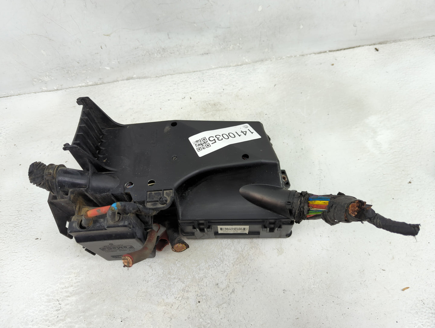 2017 Ford Cmax Fusebox Fuse Box Panel Relay Module P/N:HM5T-14290-ABB 8T2T-14B192-AB Fits Fits 2013 2014 2015 2016 2018 OEM 