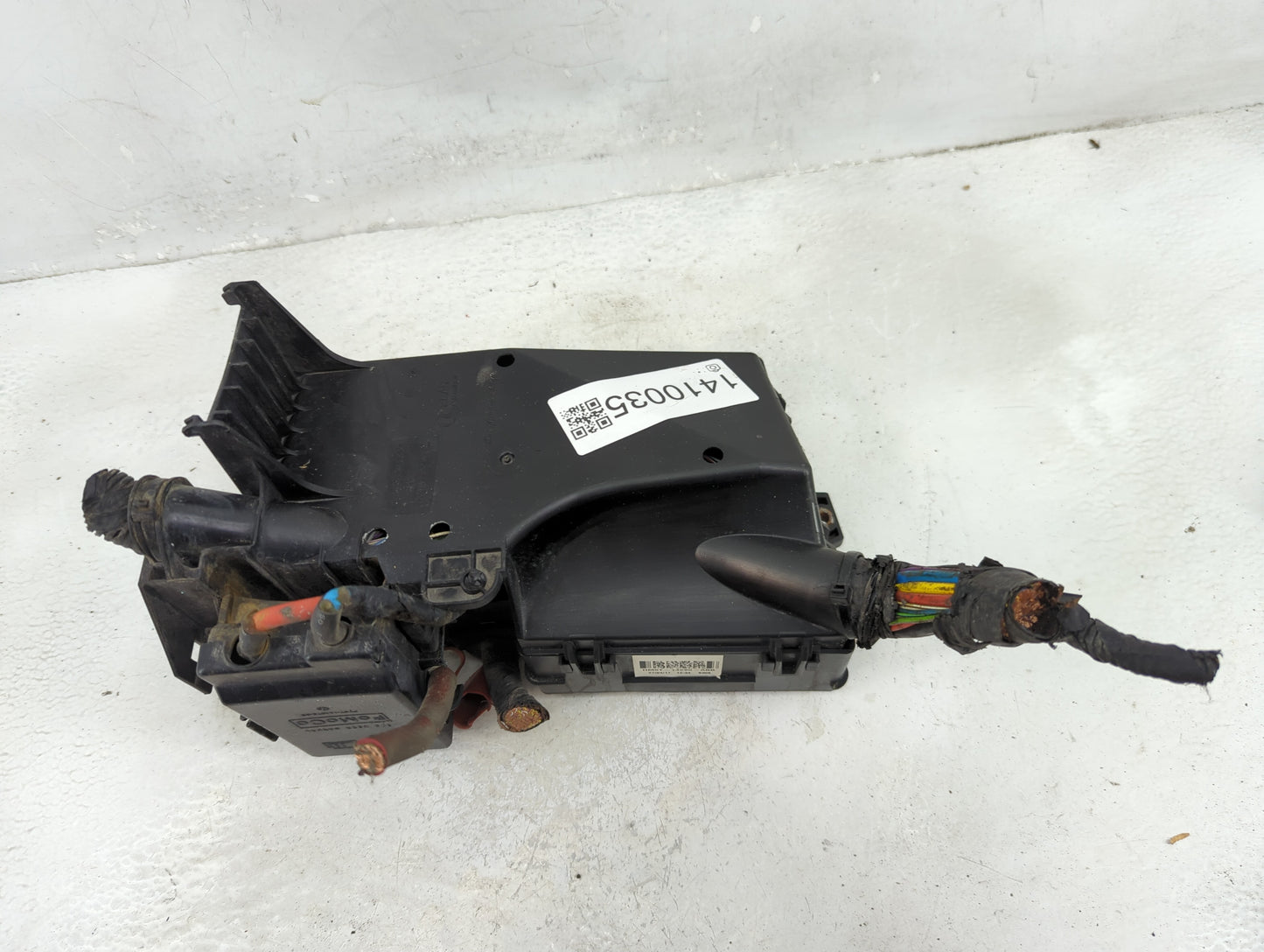 2017 Ford Cmax Fusebox Fuse Box Panel Relay Module P/N:HM5T-14290-ABB 8T2T-14B192-AB Fits Fits 2013 2014 2015 2016 2018 OEM 